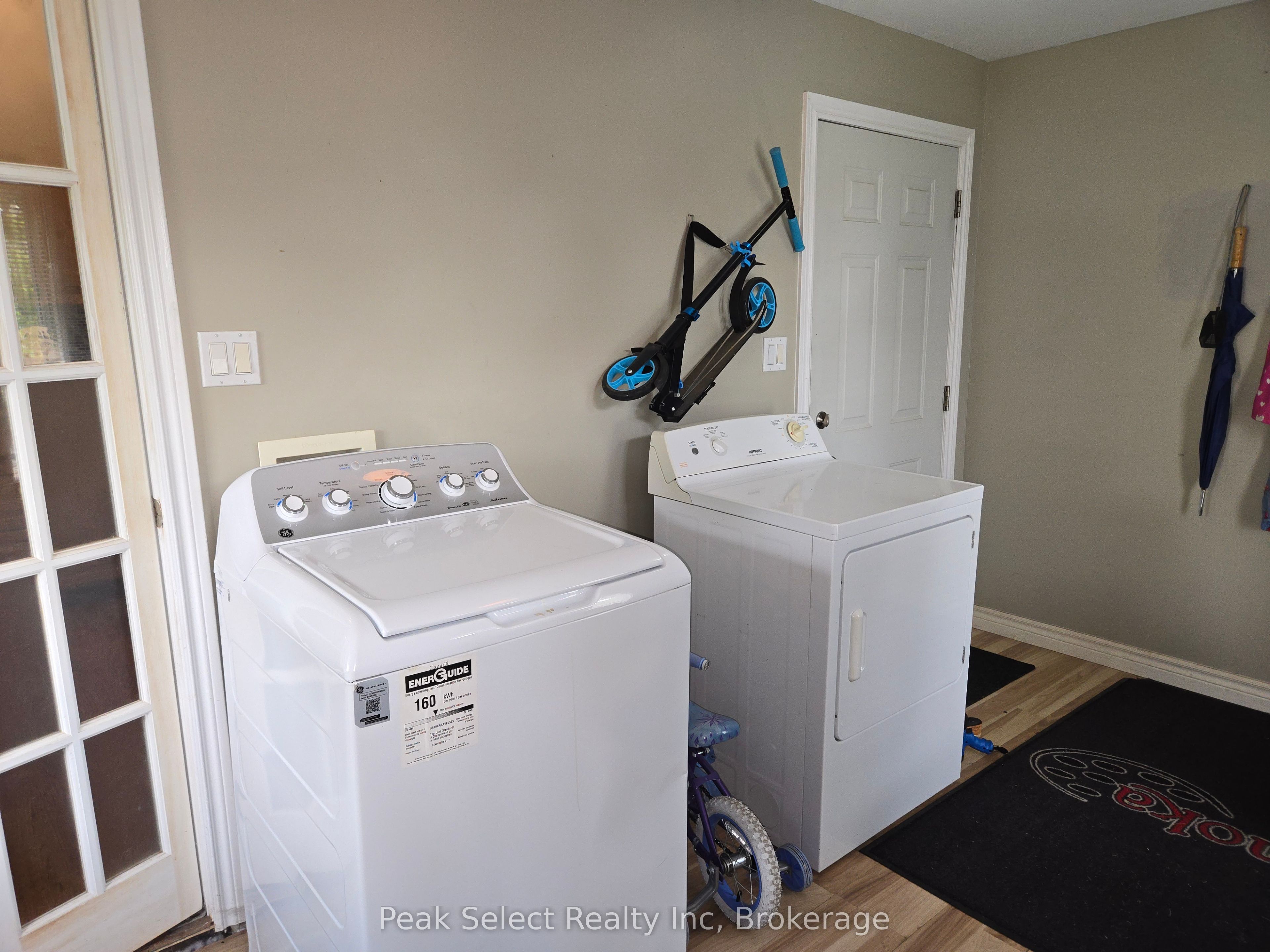 104 Erie Street Property Photo 24