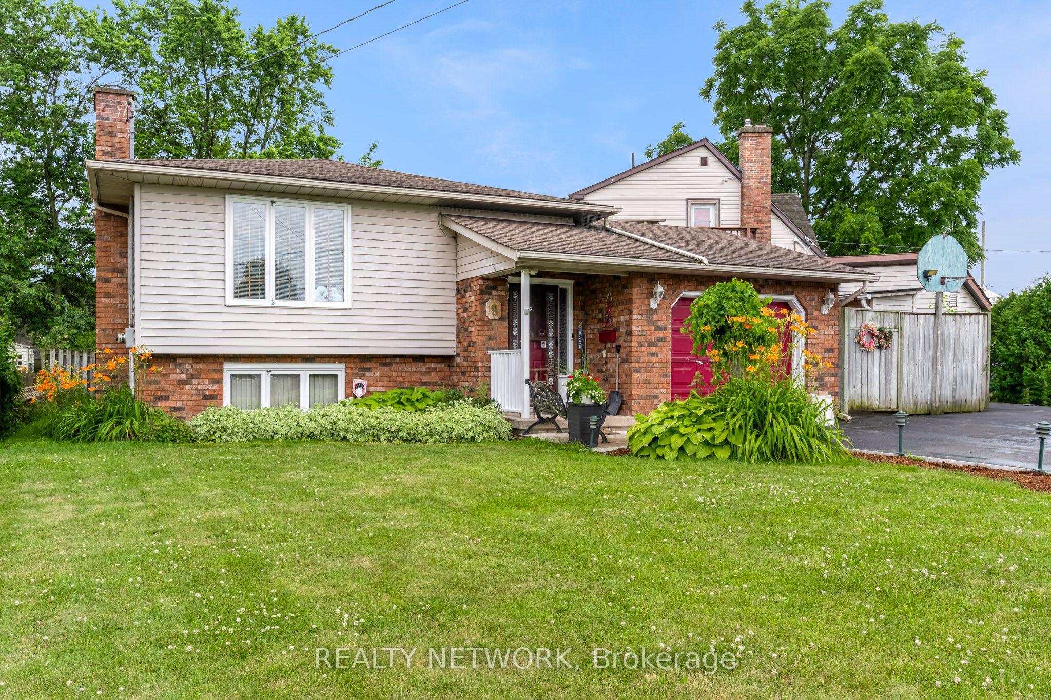 9 Valley Road Property Photo 3