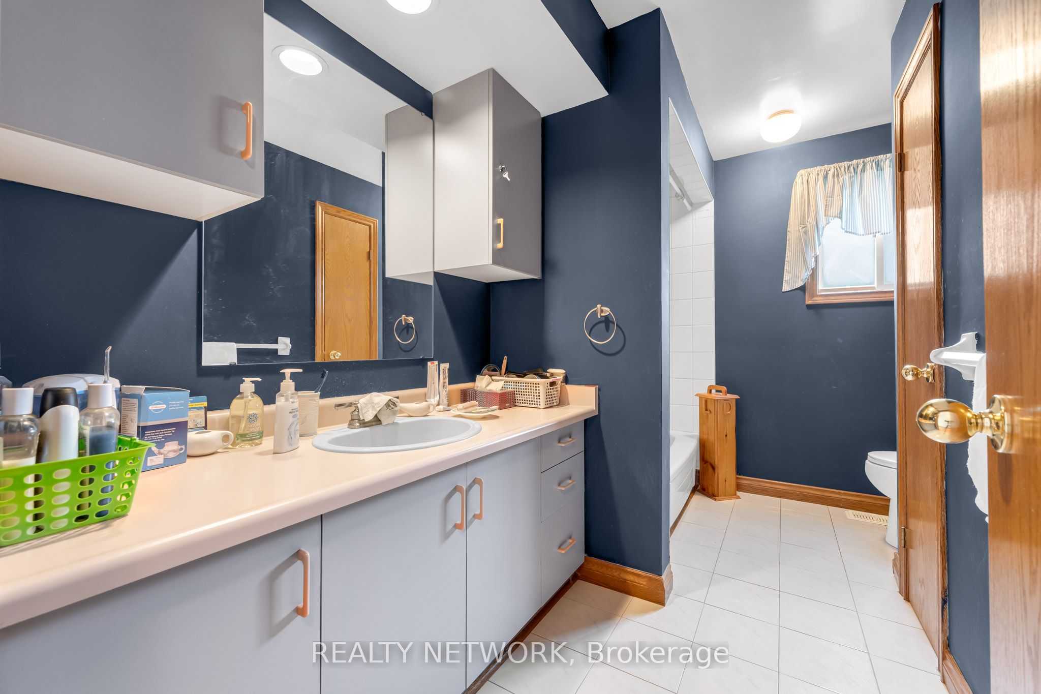 9 Valley Road Property Photo 24