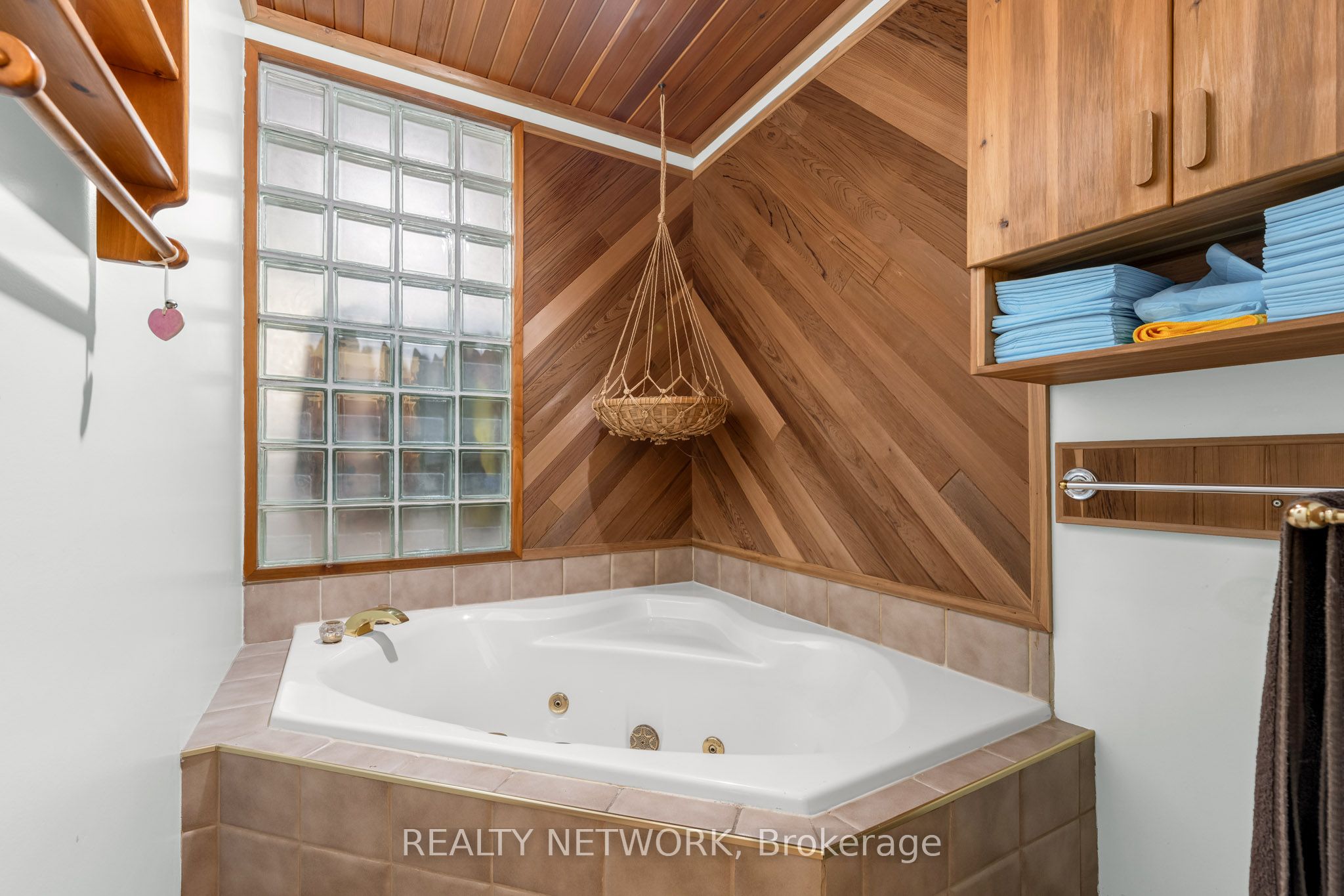 9 Valley Road Property Photo 31