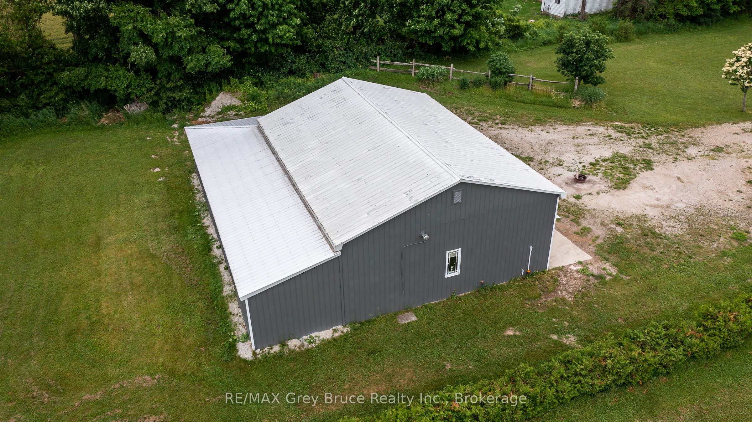 718449 6 Highway Property Photo 9