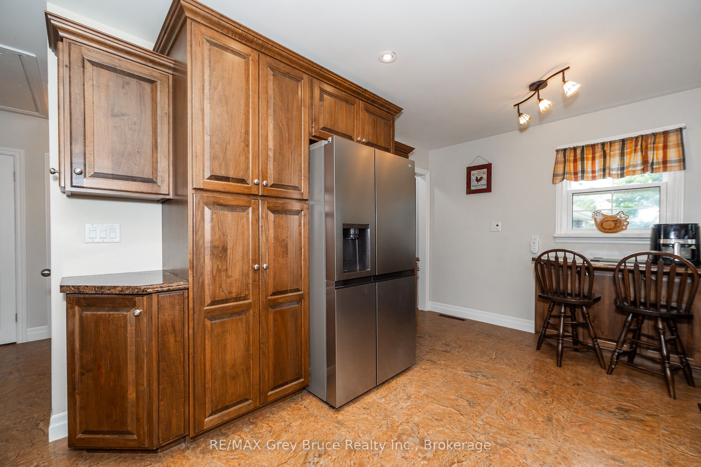718449 6 Highway Property Photo 13