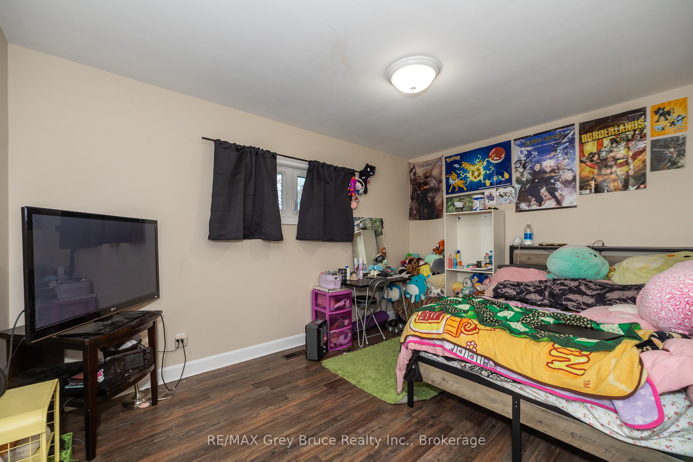 718449 6 Highway Property Photo 22