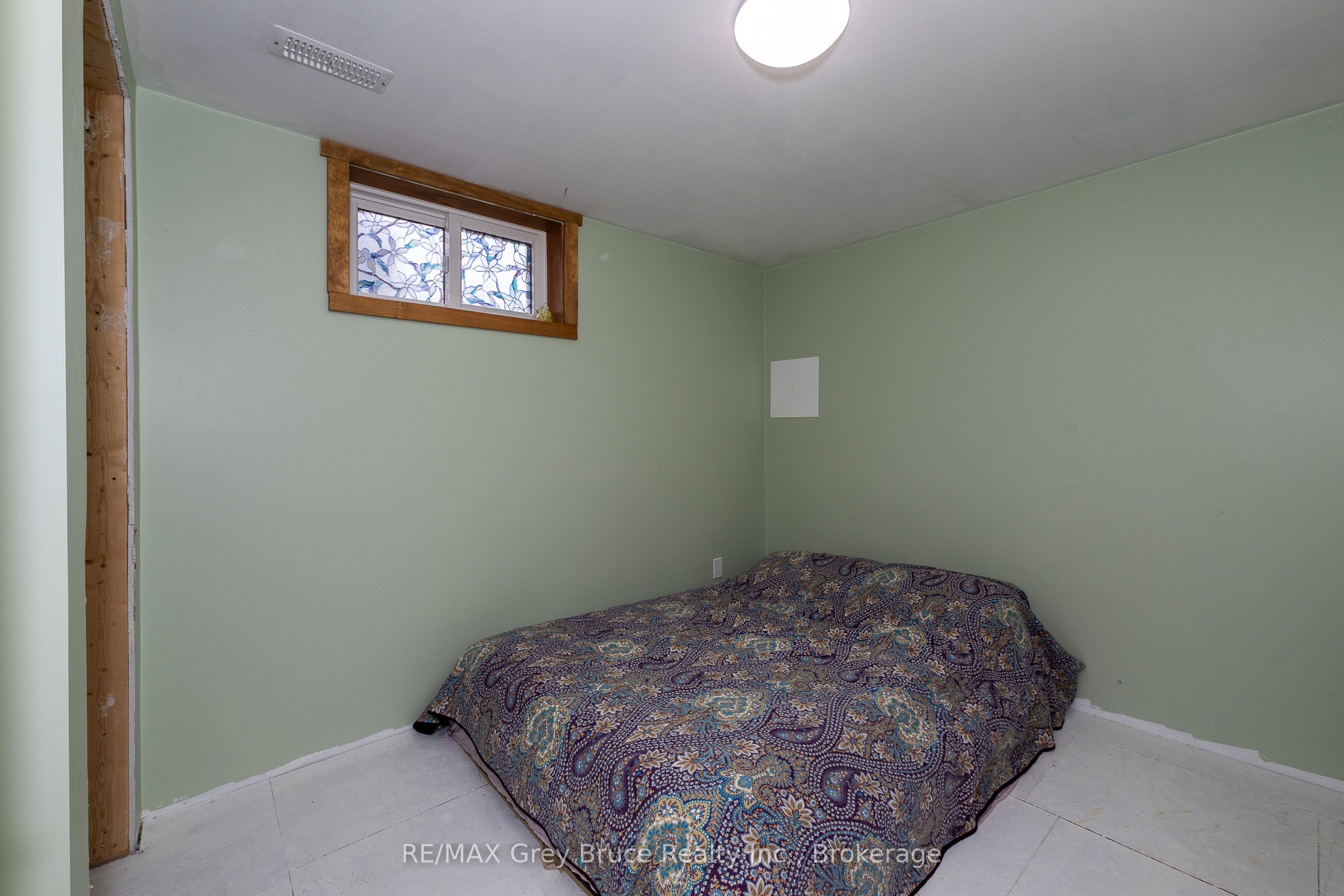 718449 6 Highway Property Photo 23