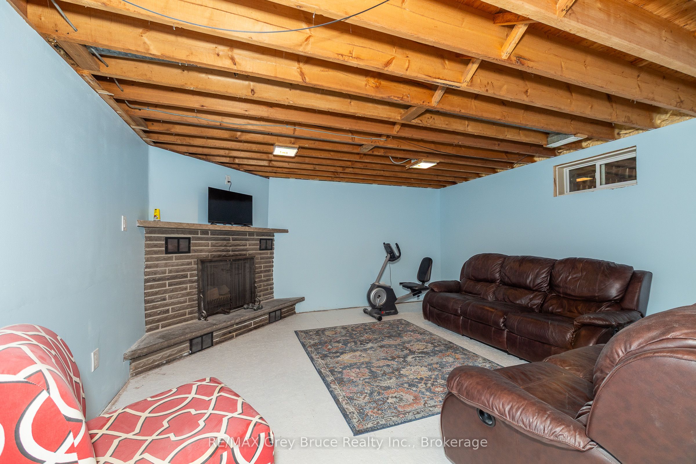 718449 6 Highway Property Photo 24