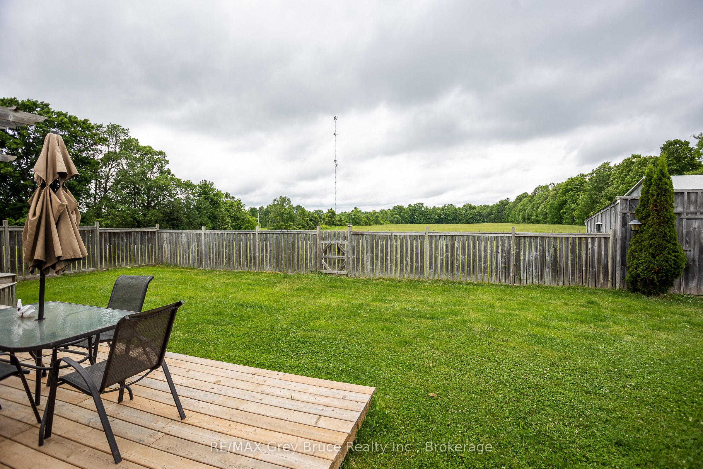 718449 6 Highway Property Photo 29