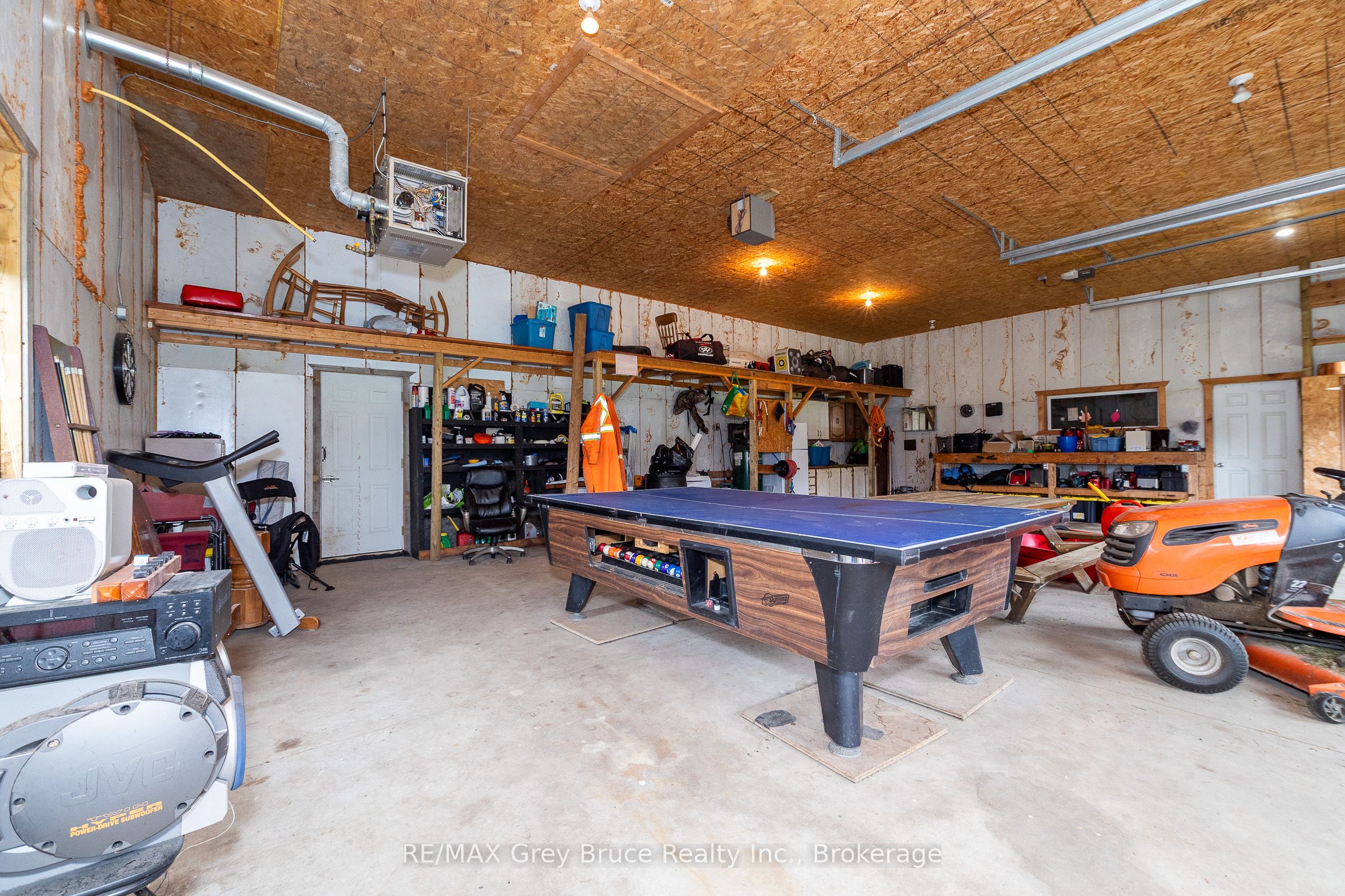 718449 6 Highway Property Photo 35
