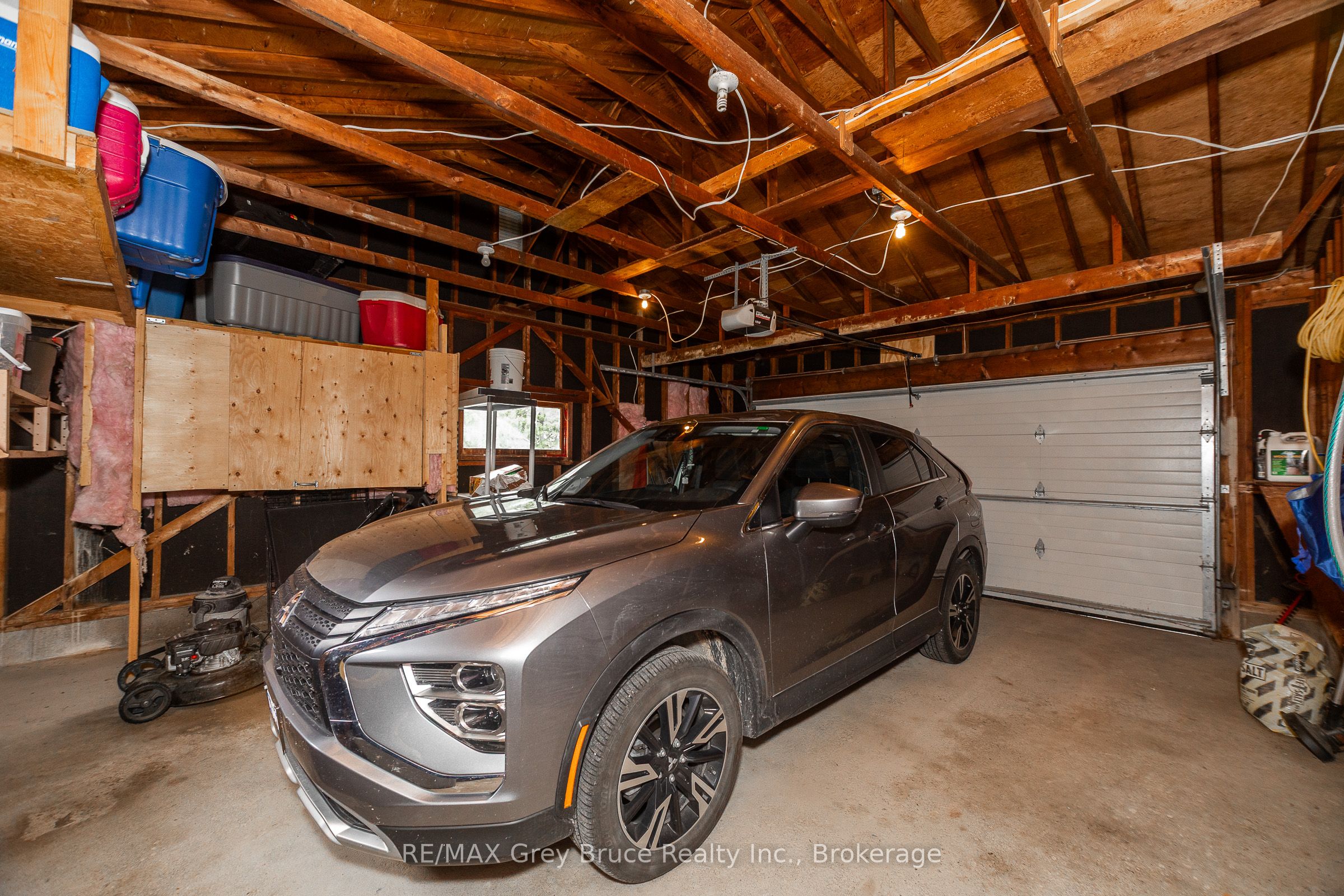 718449 6 Highway Property Photo 43