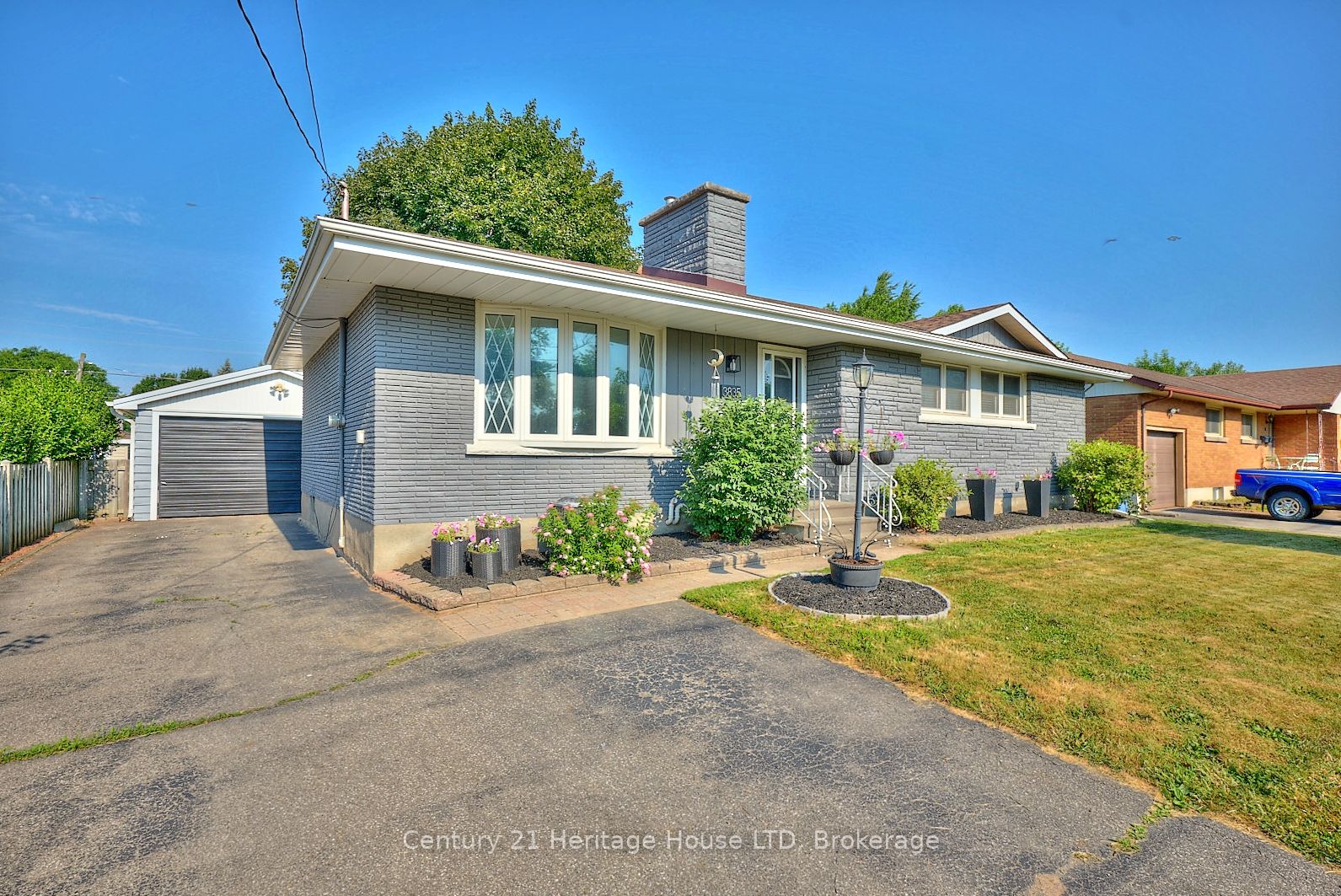 3835 Windermere Road Property Photo