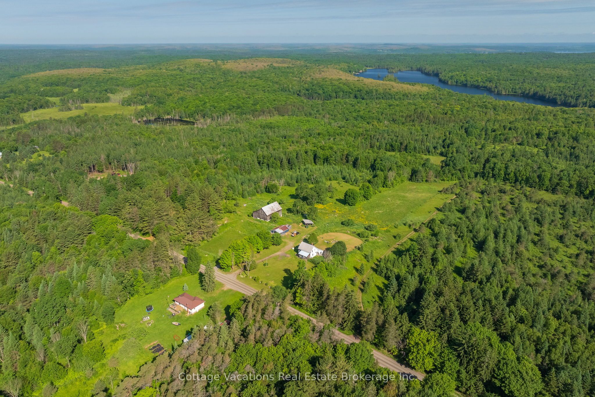 1678 Fern Glen Road W Property Photo 1