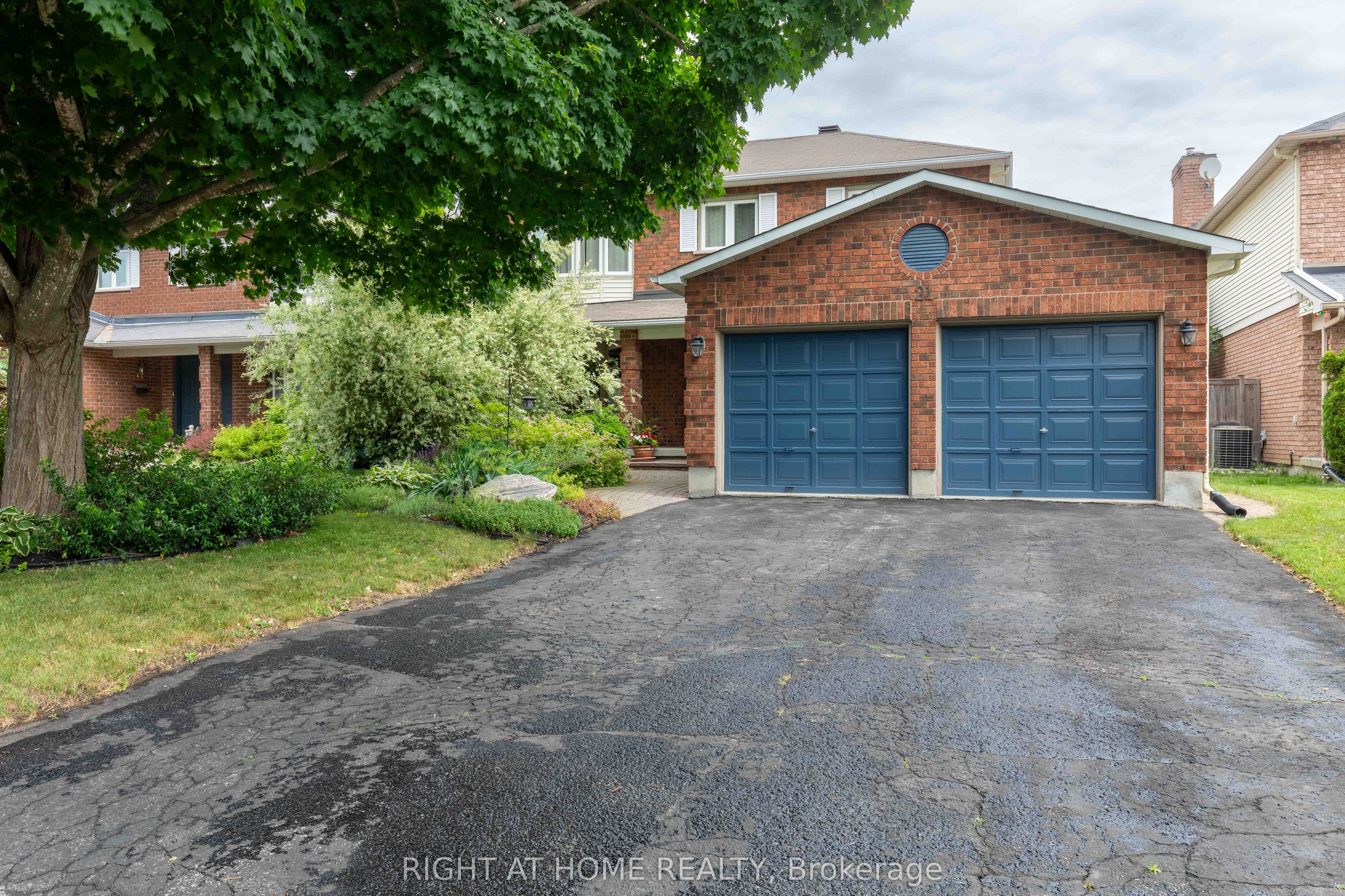 21 Hime Crescent