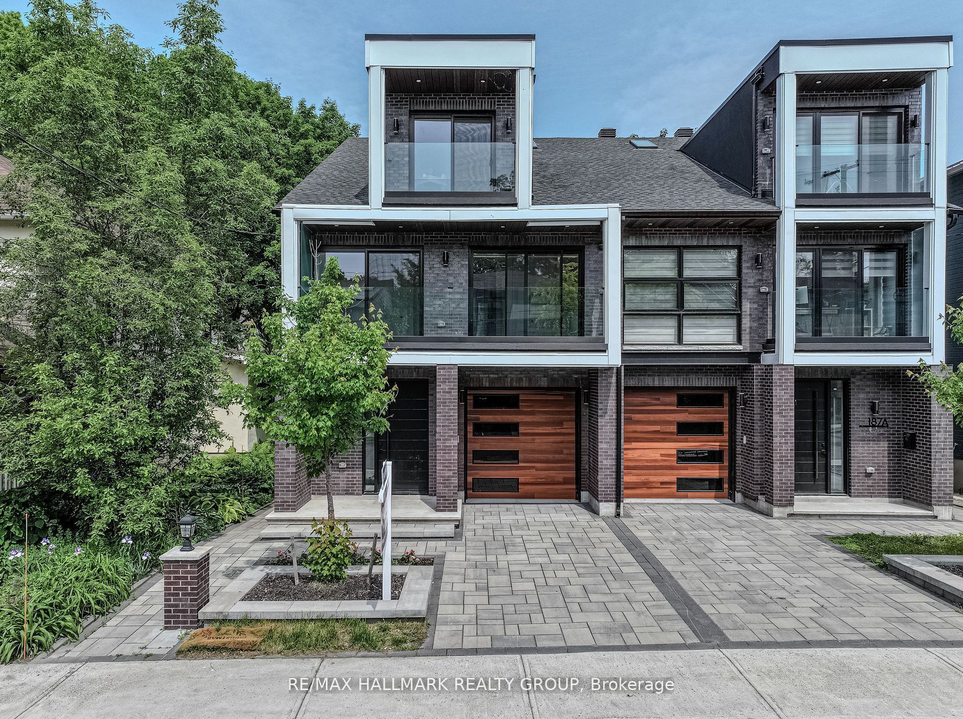 185 Carleton Avenue Property Photo 1