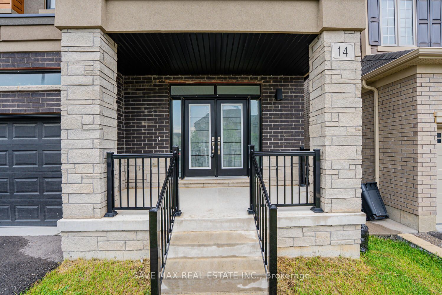 14 Doug Foulds Way Property Photo 3