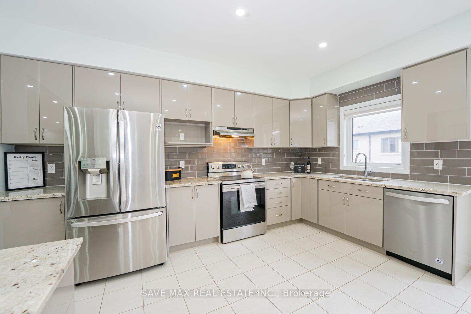 14 Doug Foulds Way Property Photo 15
