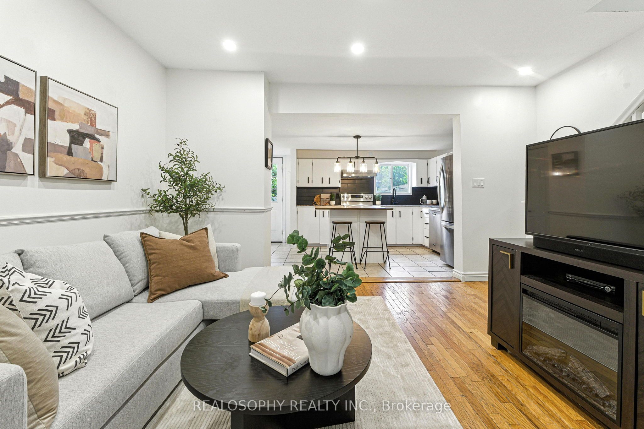 236 Cope Street Property Photo 12