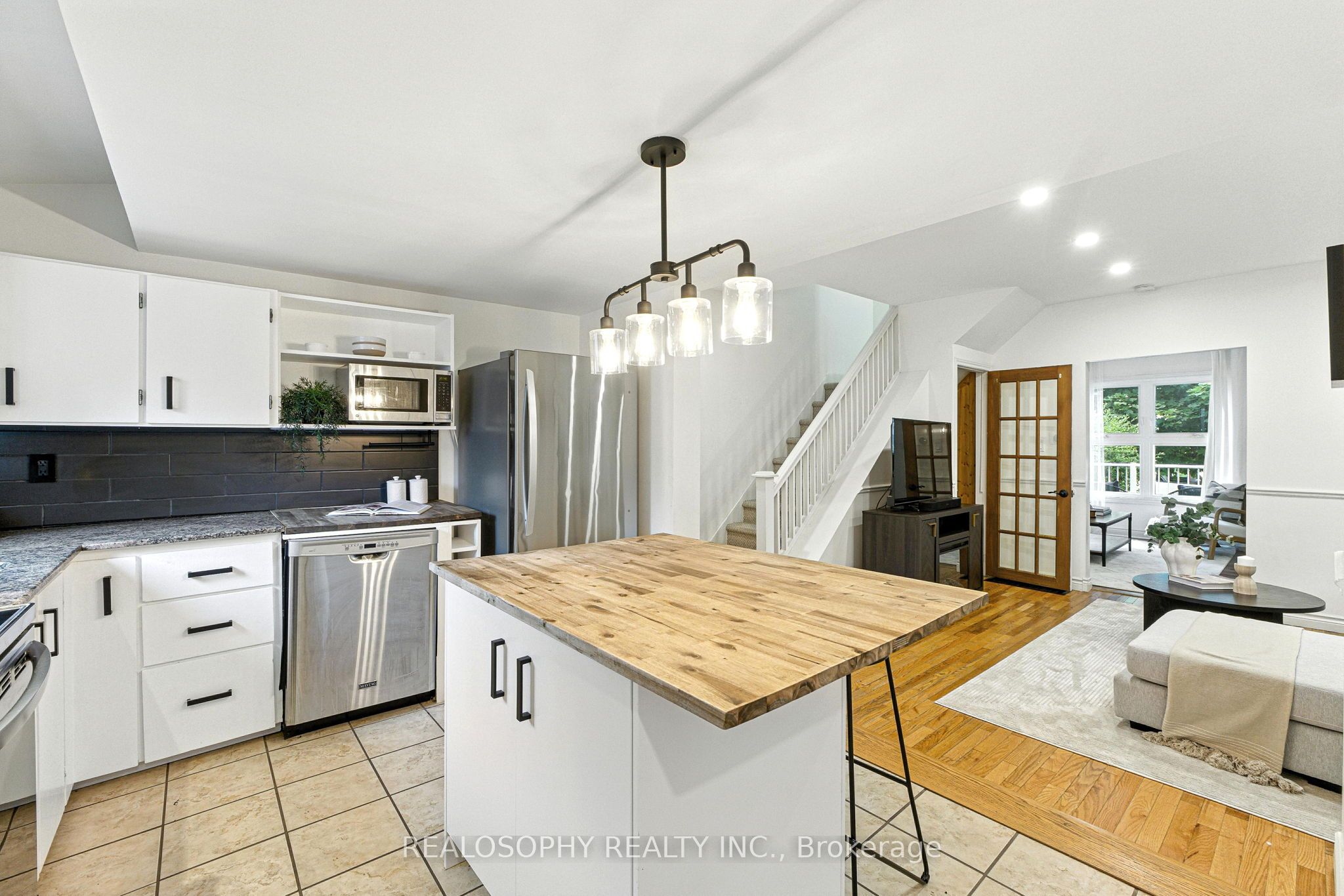 236 Cope Street Property Photo 22