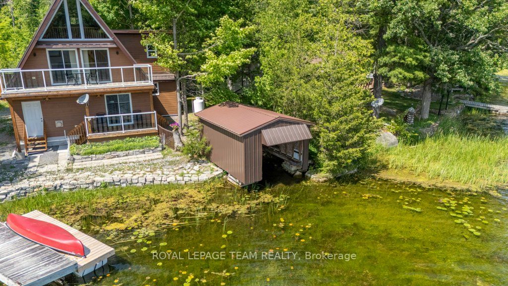 304 Hay Bay Lane Property Photo 4