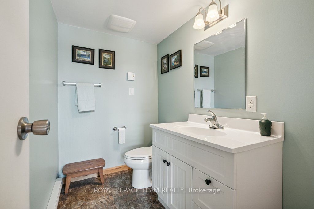 304 Hay Bay Lane Property Photo 37