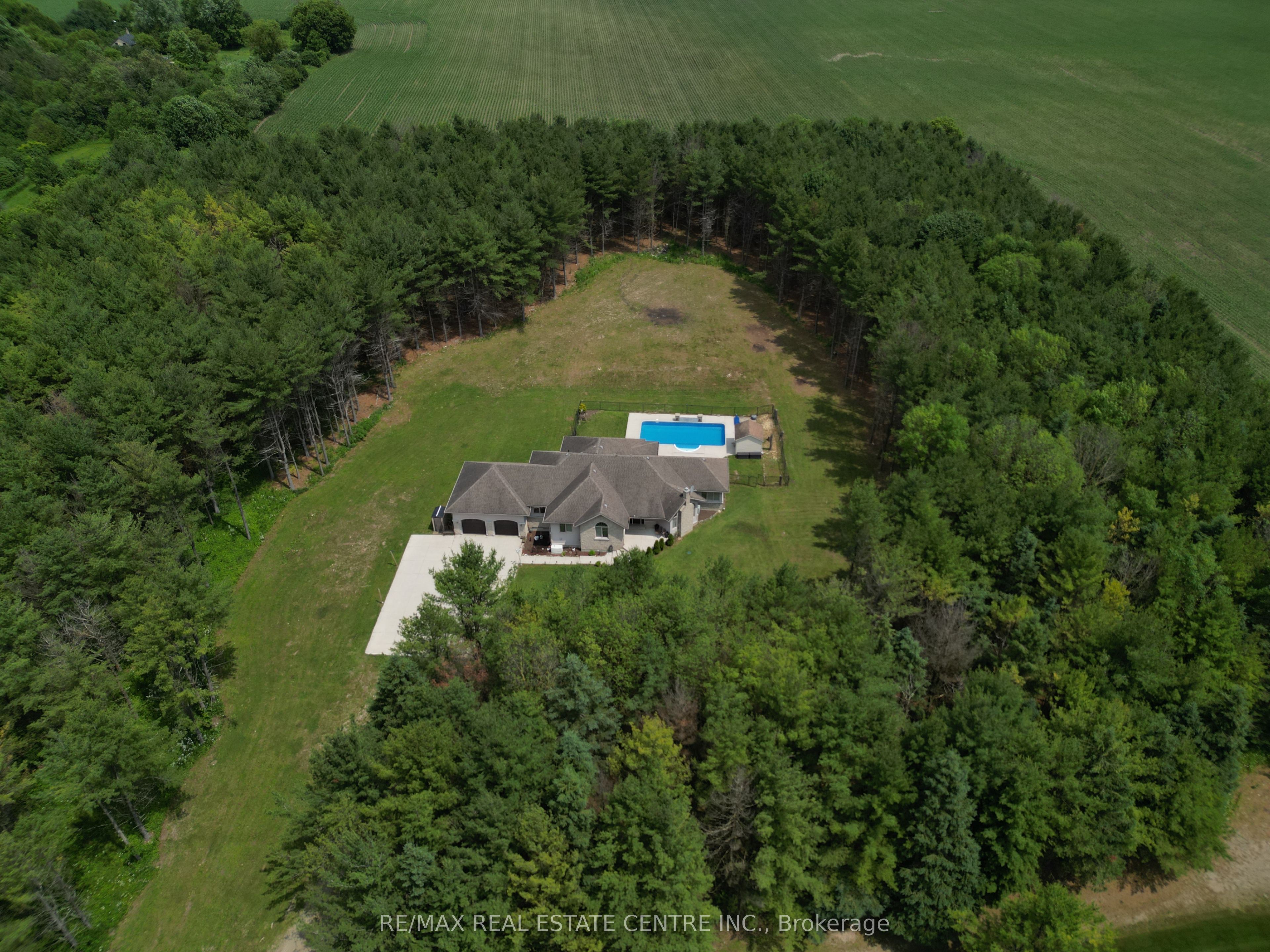230 South Water Street Property Photo 2