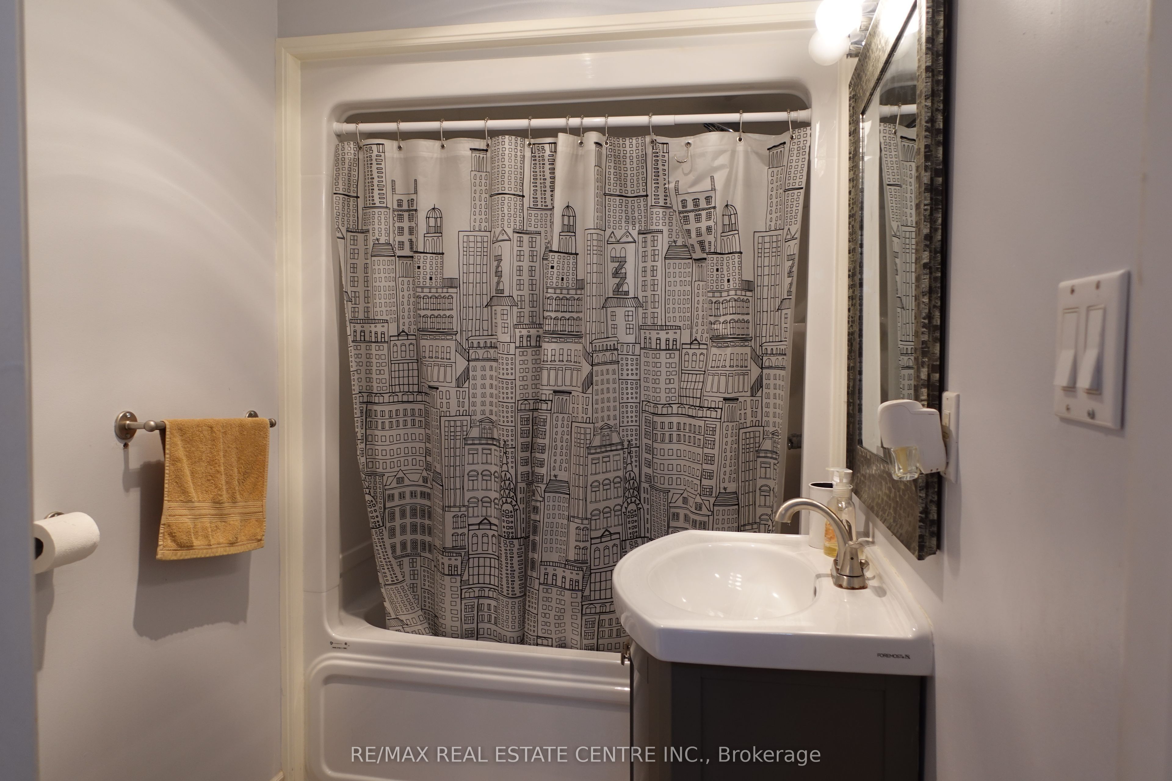 230 South Water Street Property Photo 25