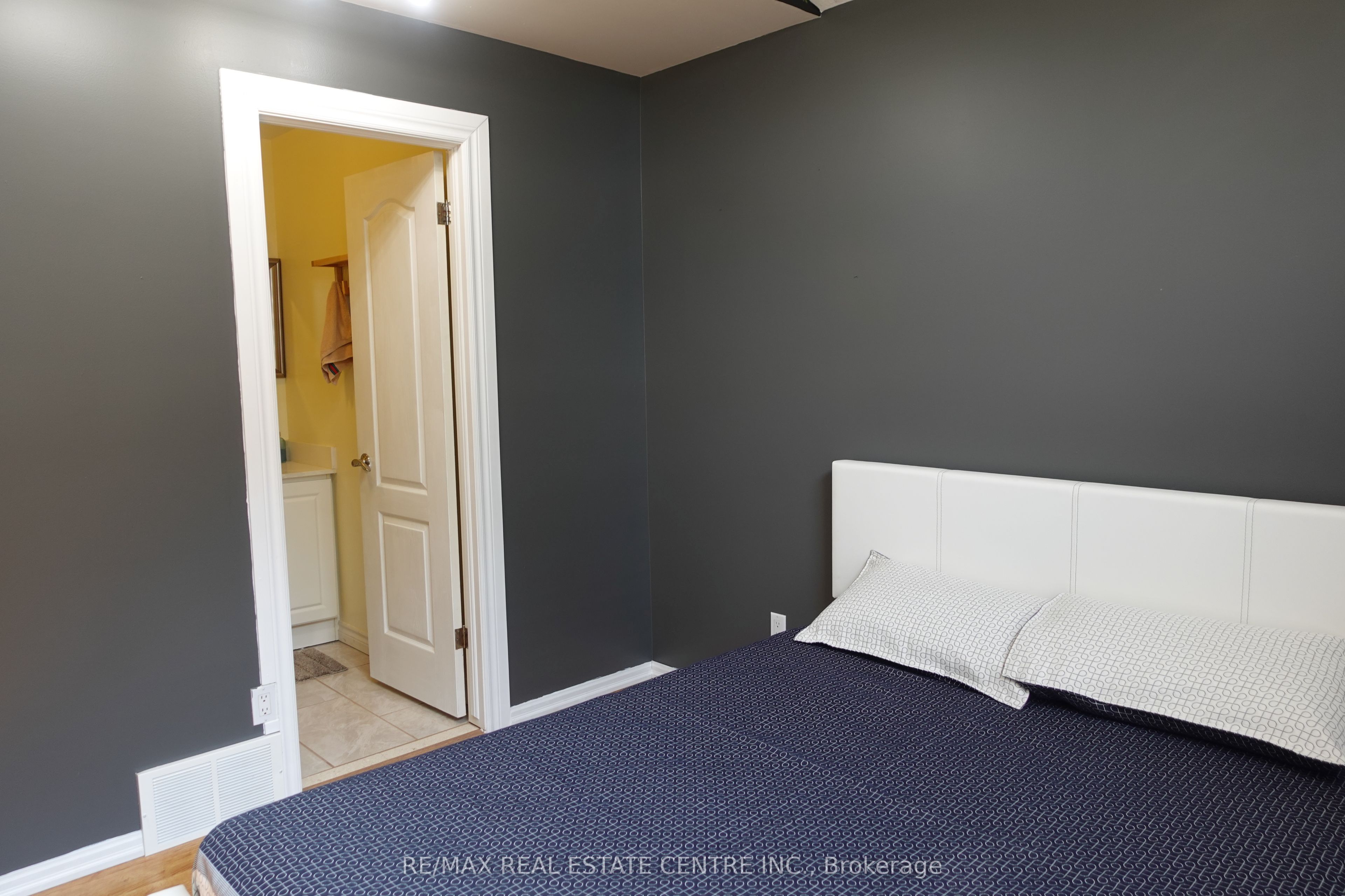 230 South Water Street Property Photo 27