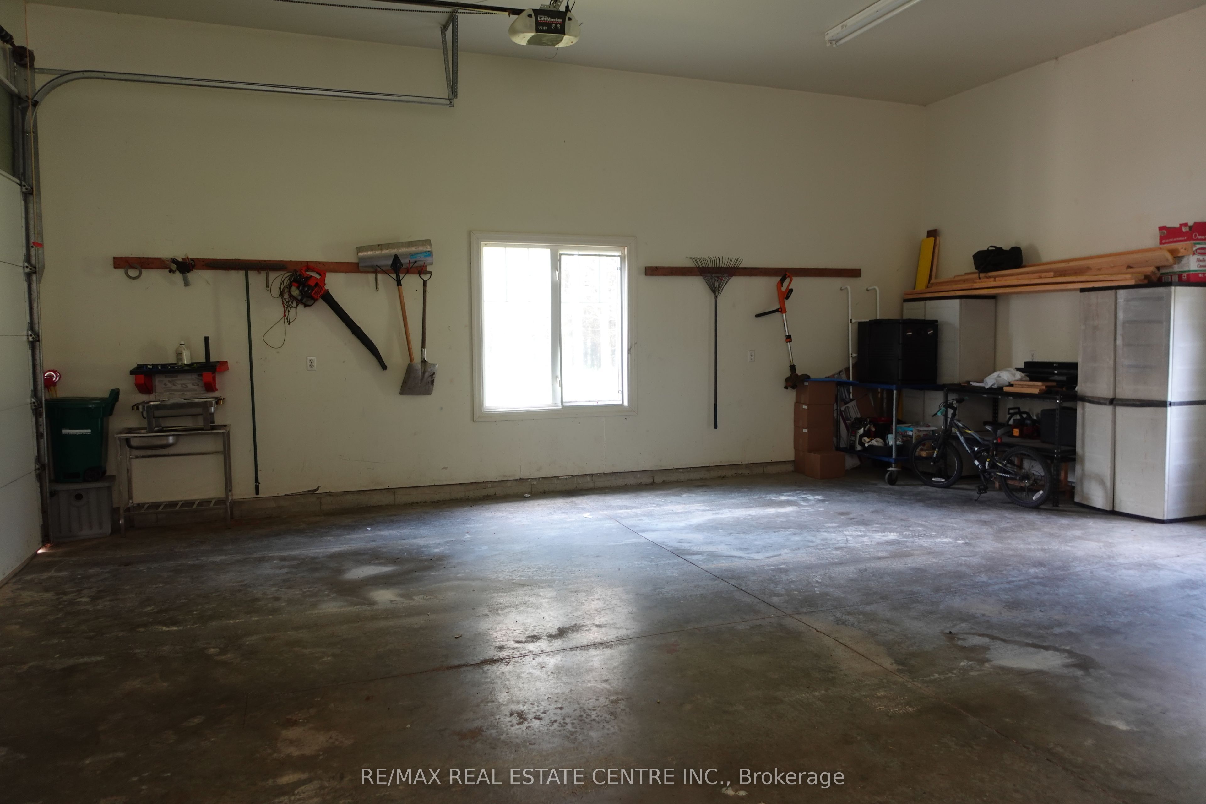 230 South Water Street Property Photo 38