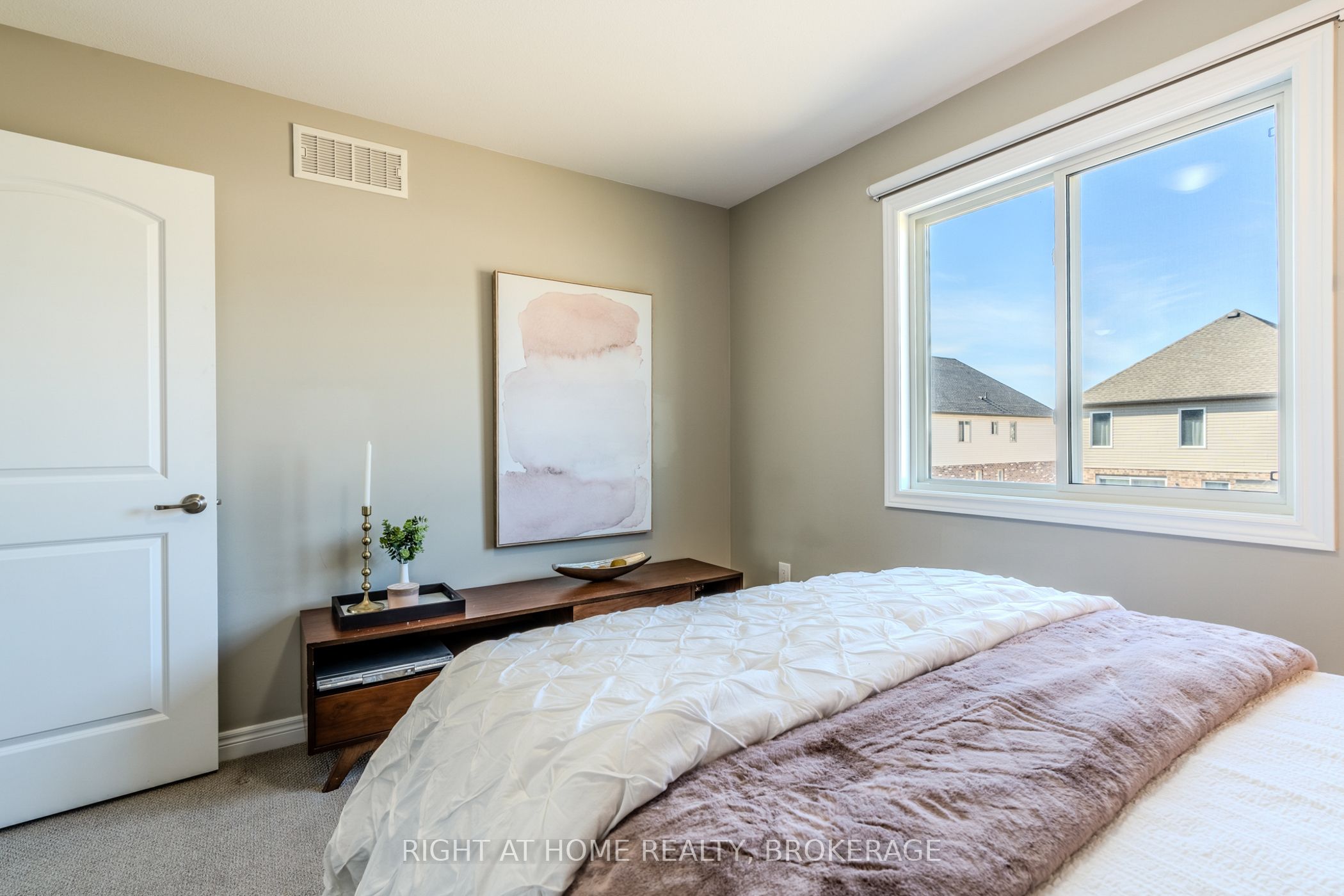 7787 Hanniwell Street Property Photo 33