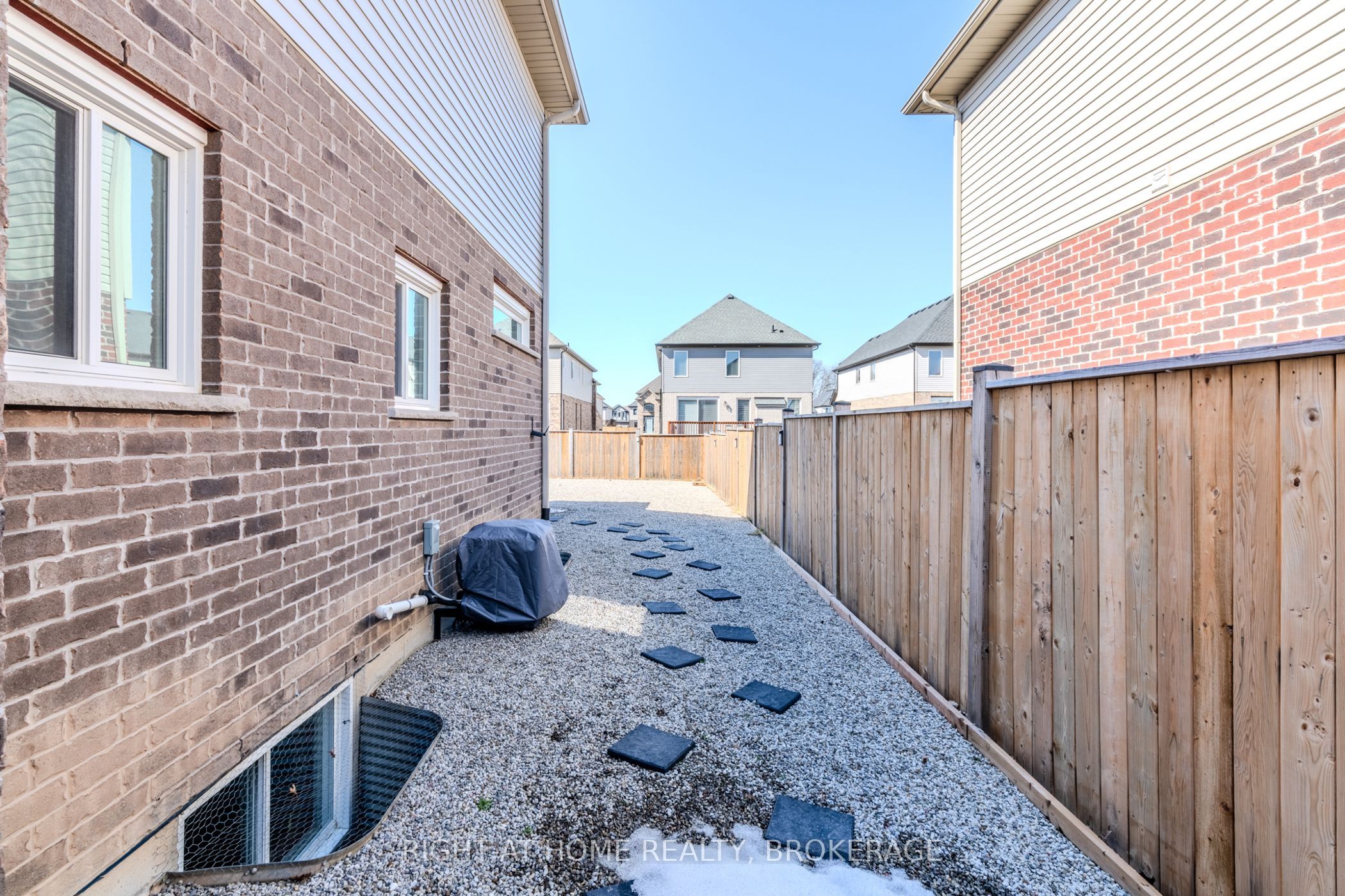 7787 Hanniwell Street Property Photo 37