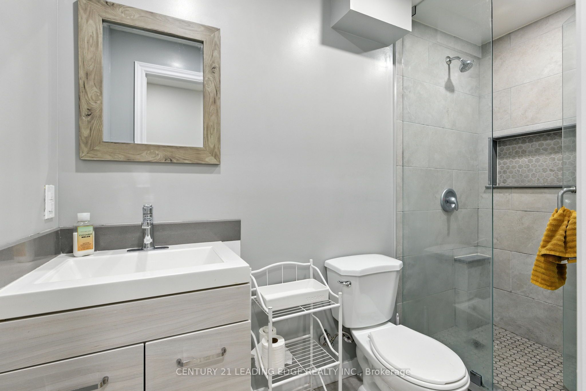 286 E 12th Street Property Photo 23