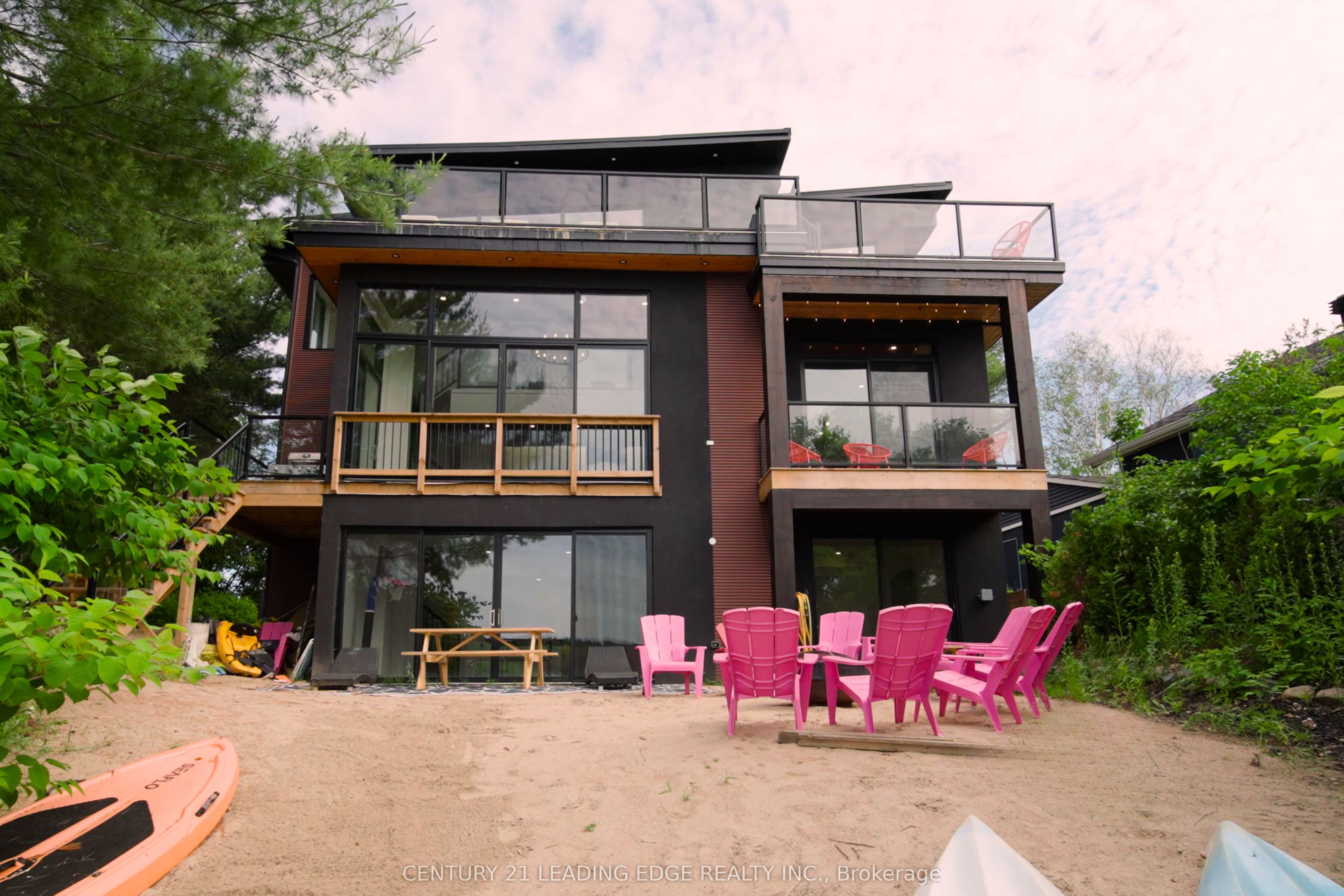 34 Ottawa Avenue Property Photo 1