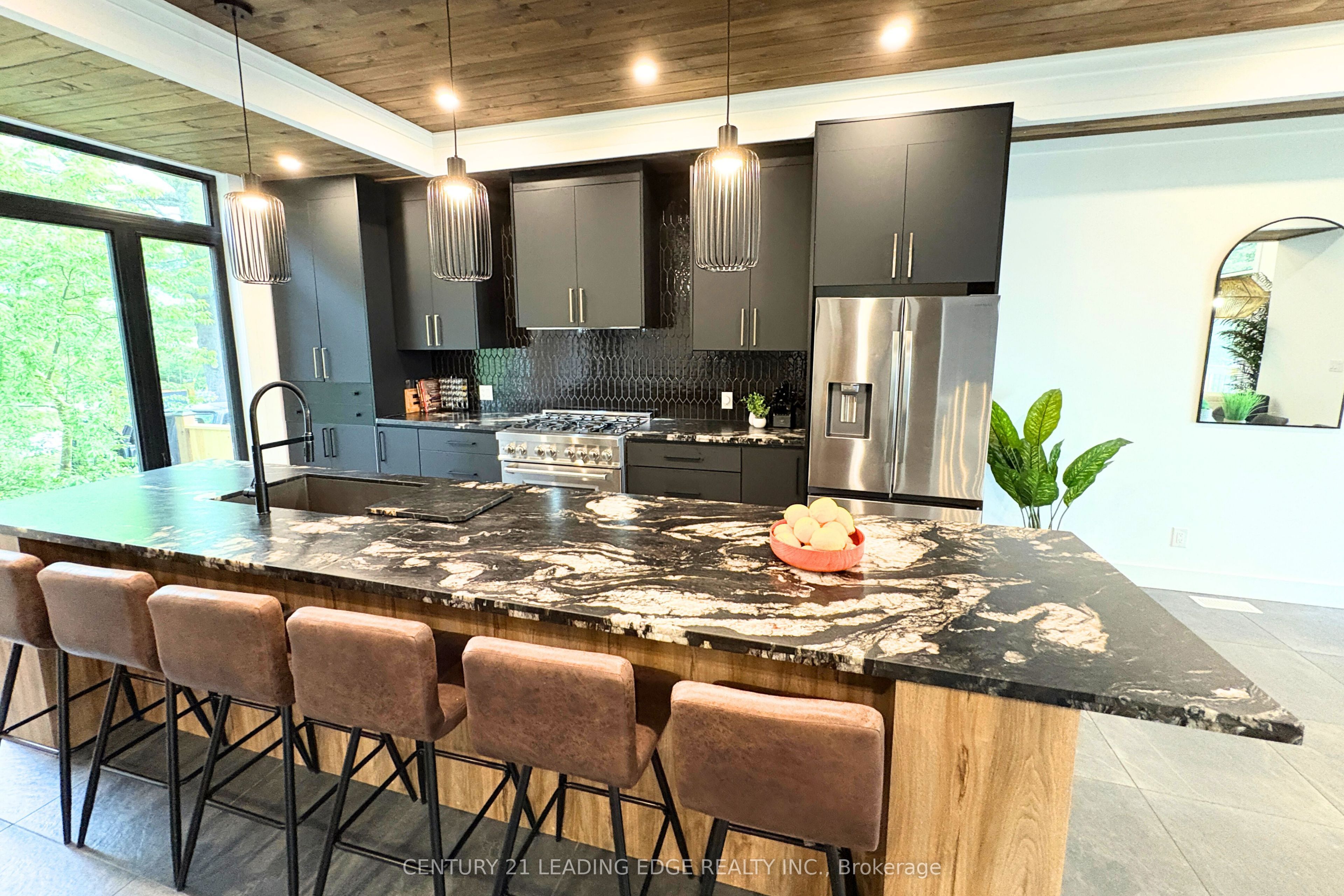 34 Ottawa Avenue Property Photo 7