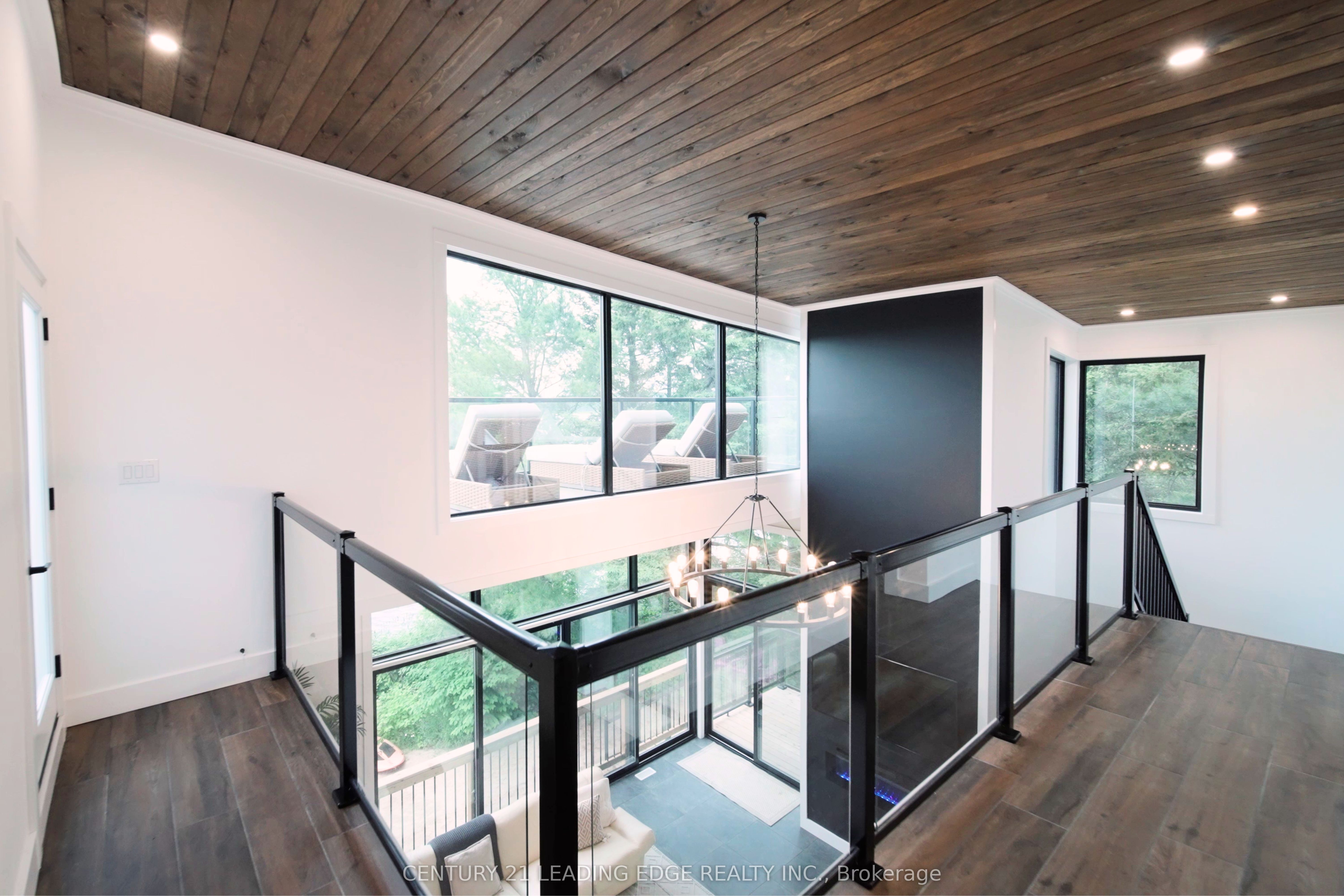 34 Ottawa Avenue Property Photo 9