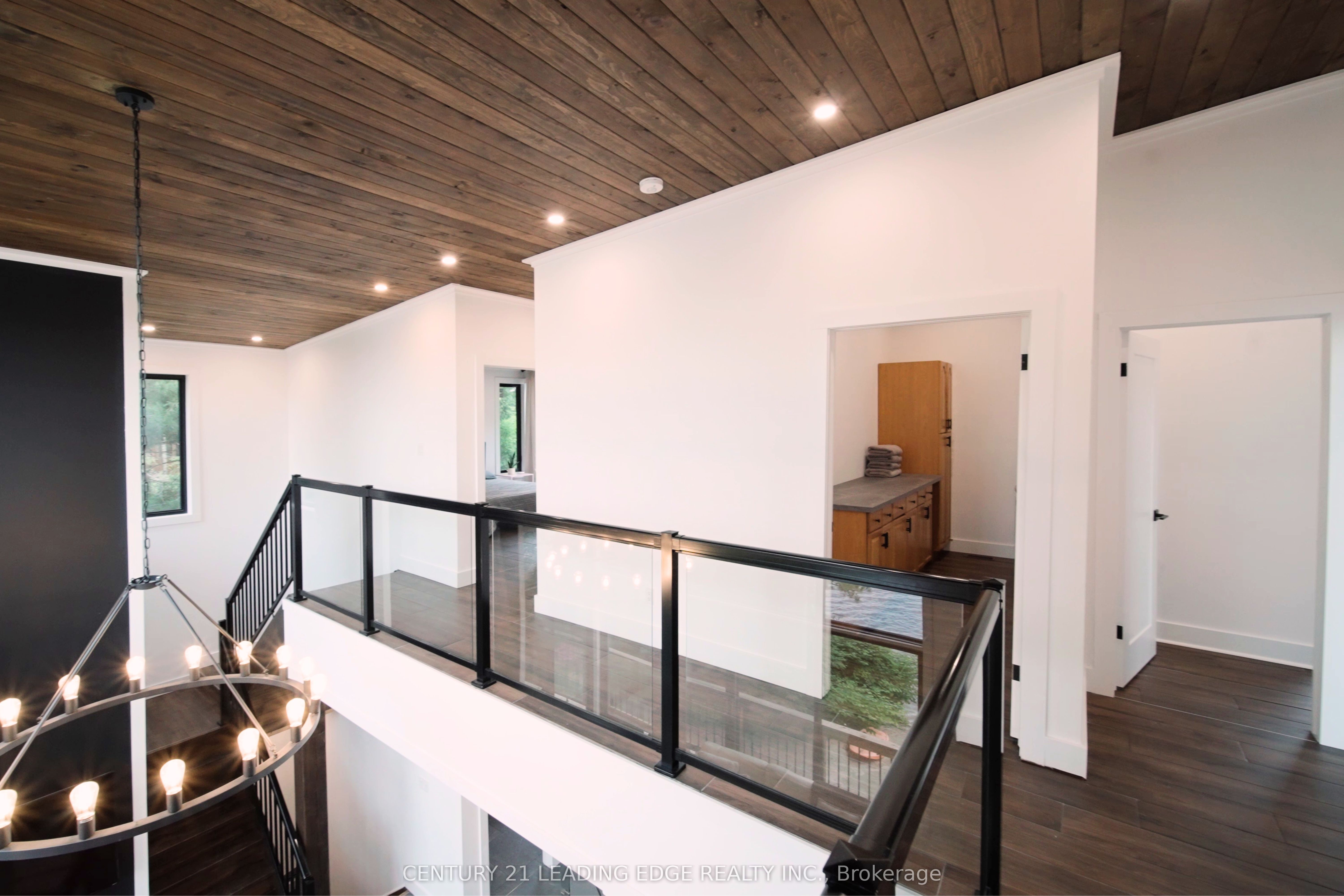 34 Ottawa Avenue Property Photo 11