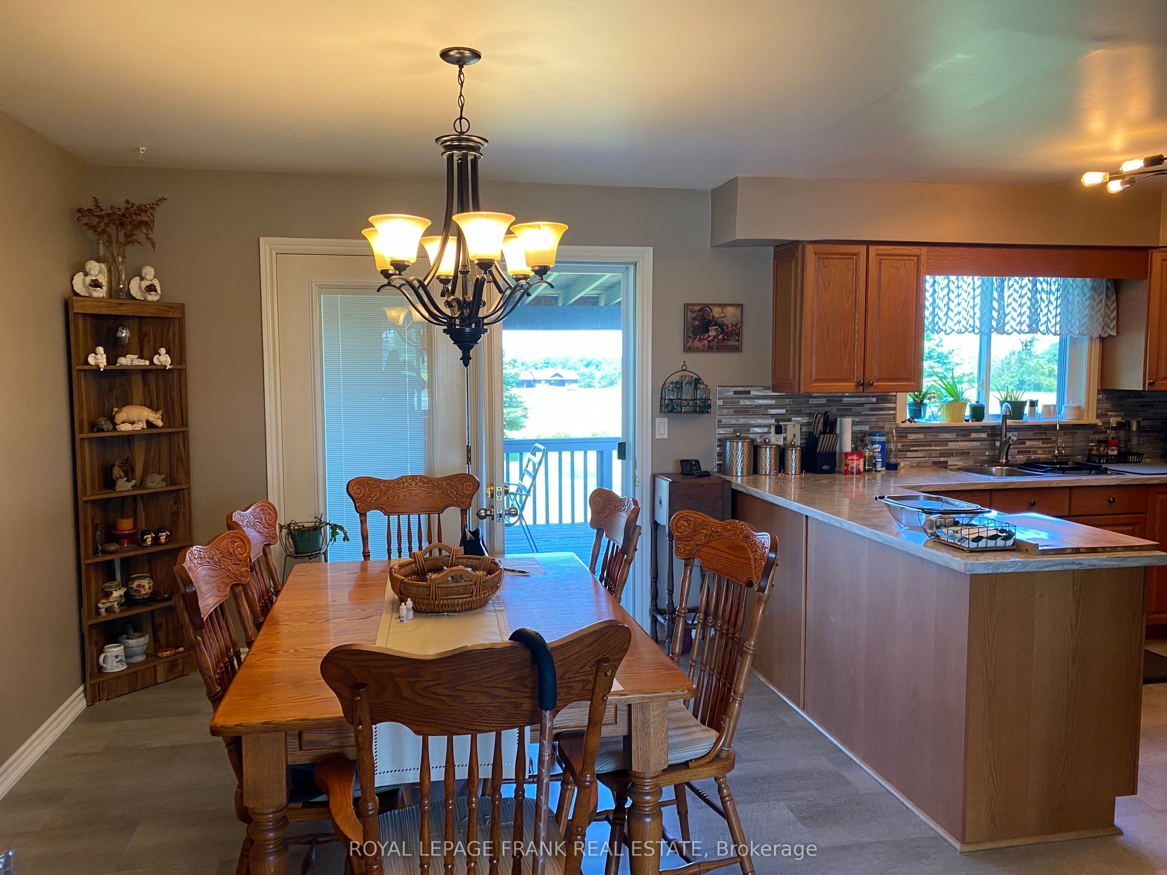 13642 Telephone Road Property Photo 7