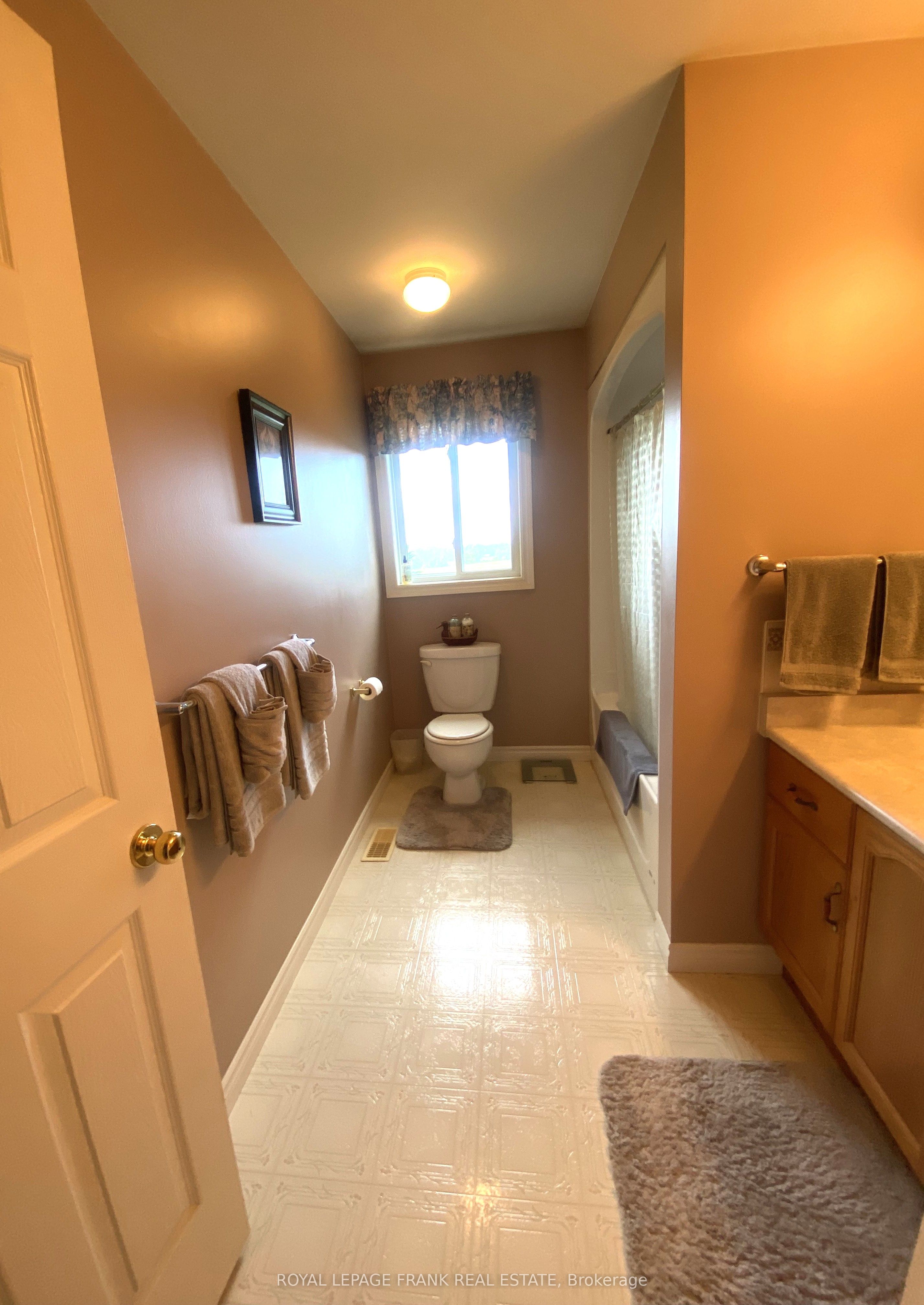 13642 Telephone Road Property Photo 47