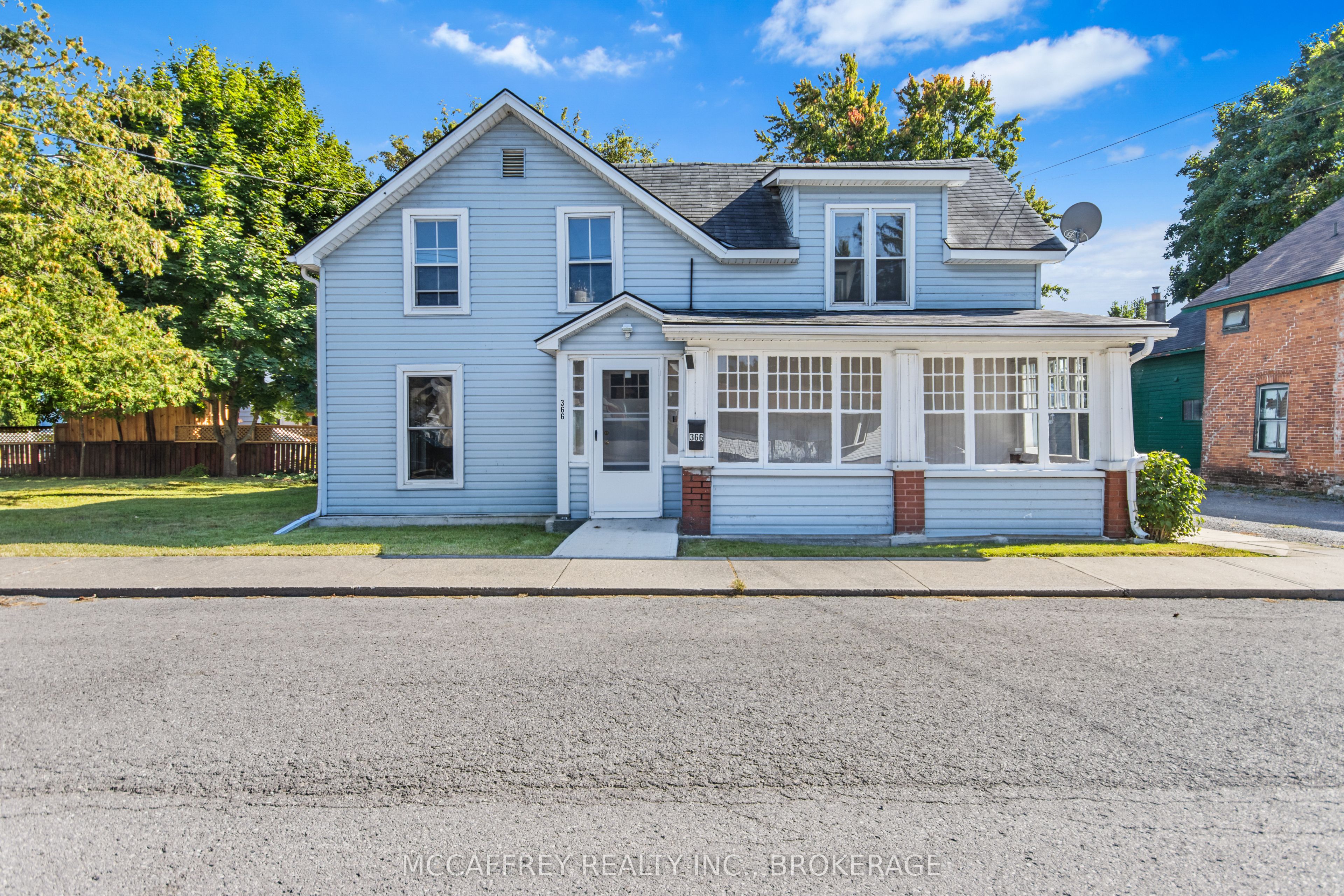 366 THOMAS Street Property Photo 1