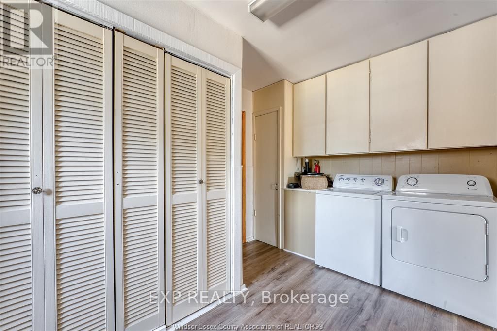 337 Evelyn Street Property Photo 23