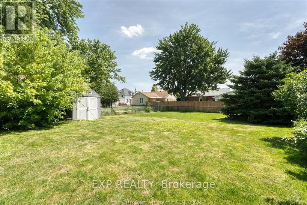 337 Evelyn Street Property Photo 38