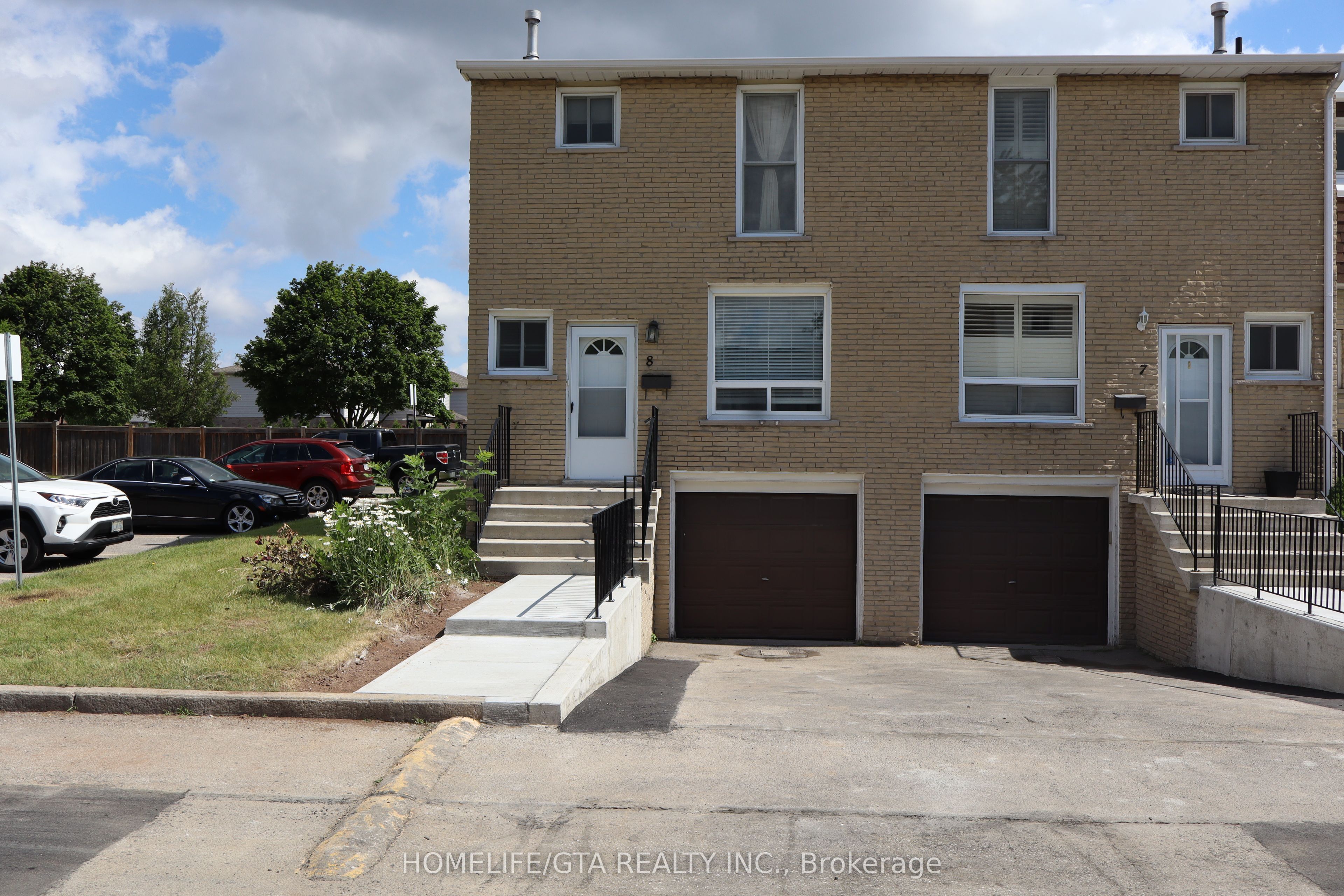 1338 Upper Gage Avenue 8 Property Photo 1