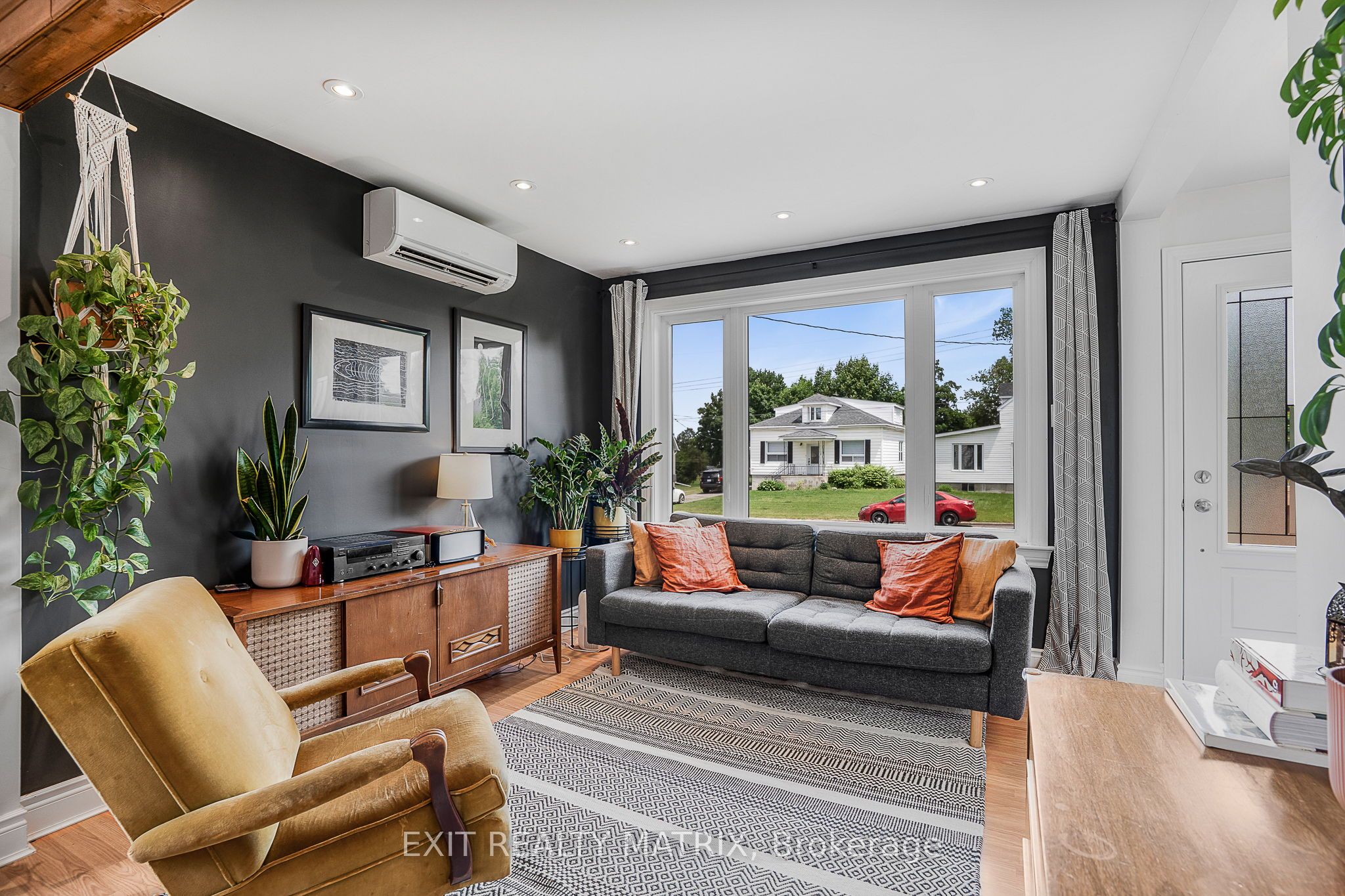 524 Gascon Street Property Photo 7