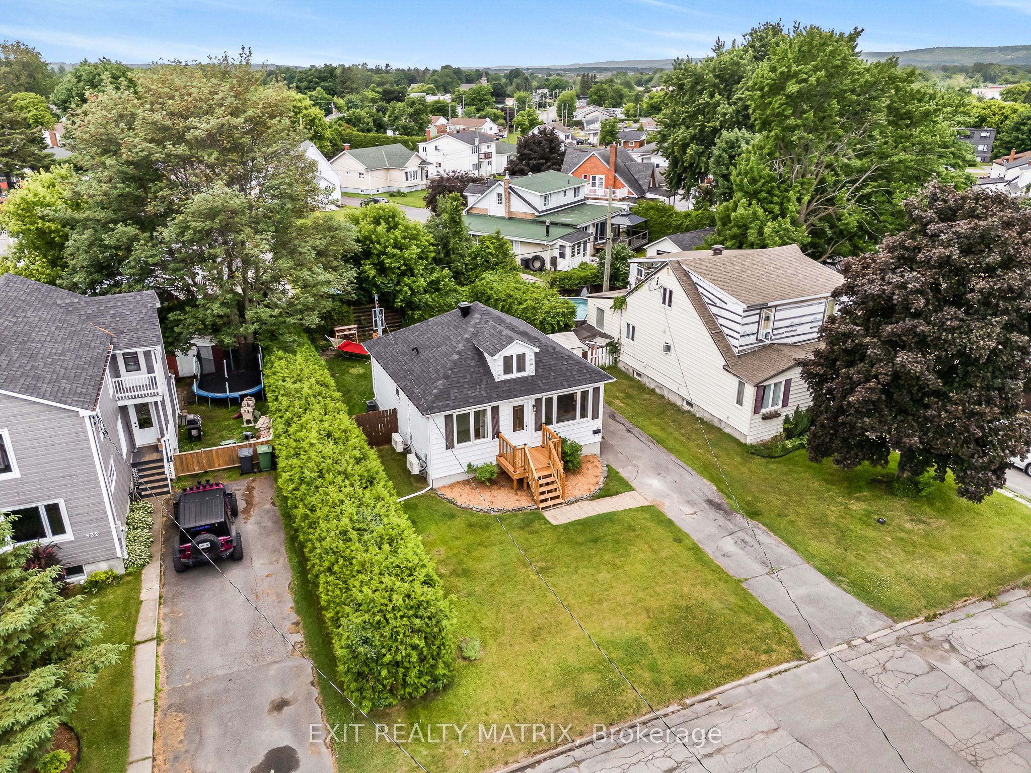 524 Gascon Street Property Photo 32