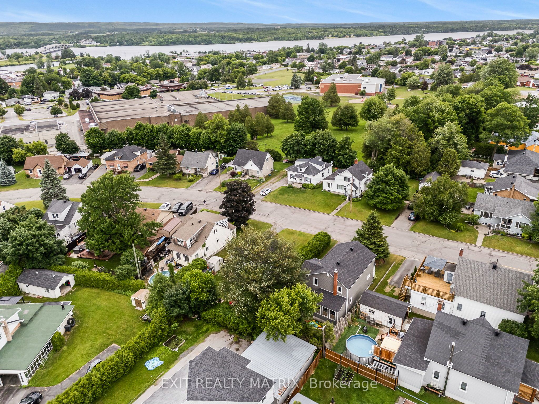 524 Gascon Street Property Photo 36
