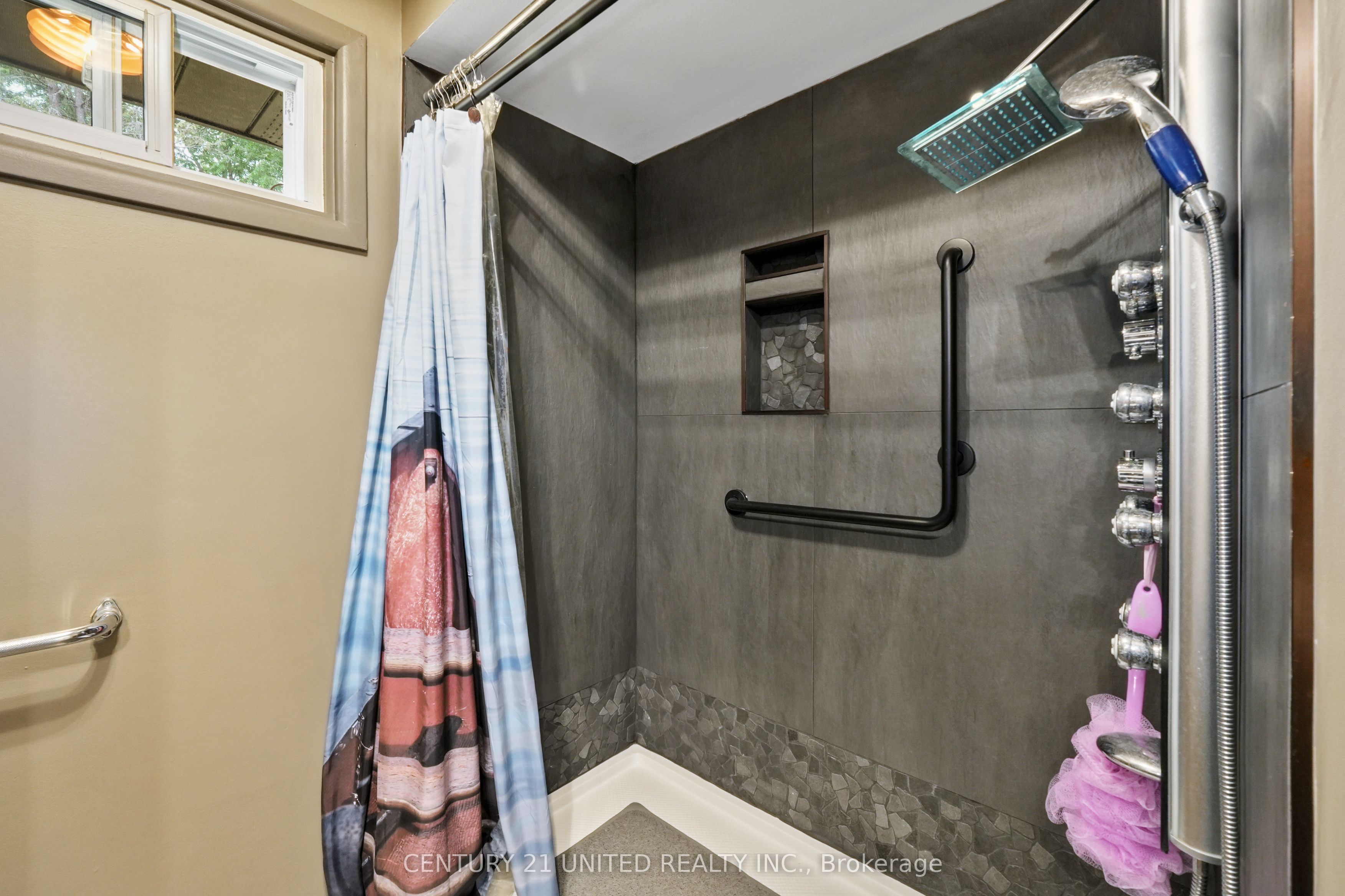 35 Dominion Street Property Photo 29