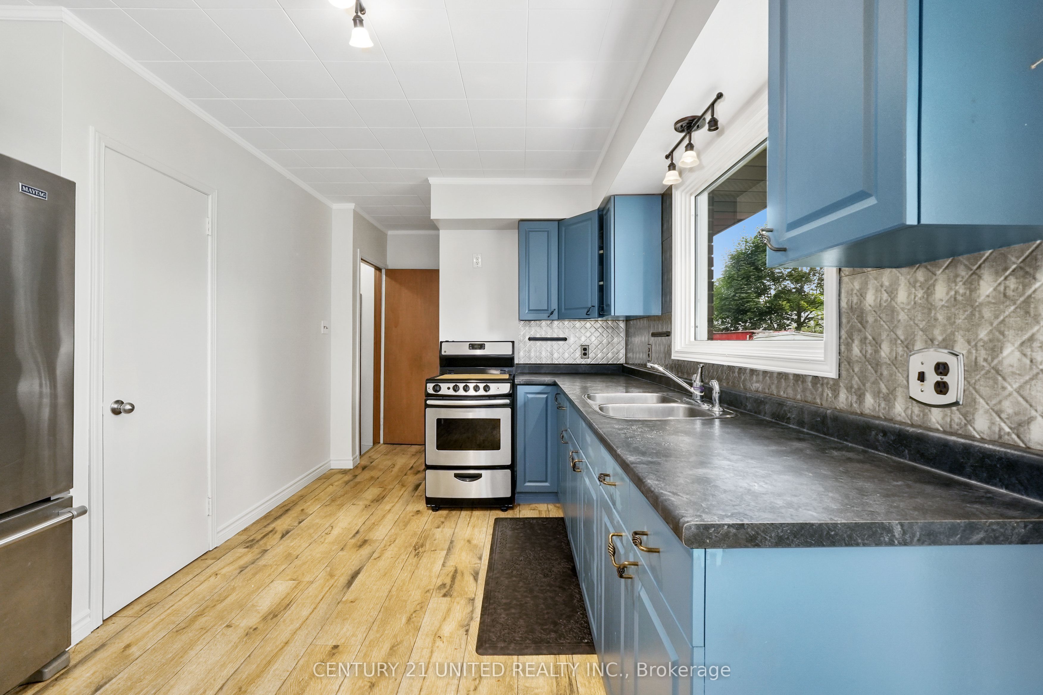 35 Dominion Street Property Photo 39