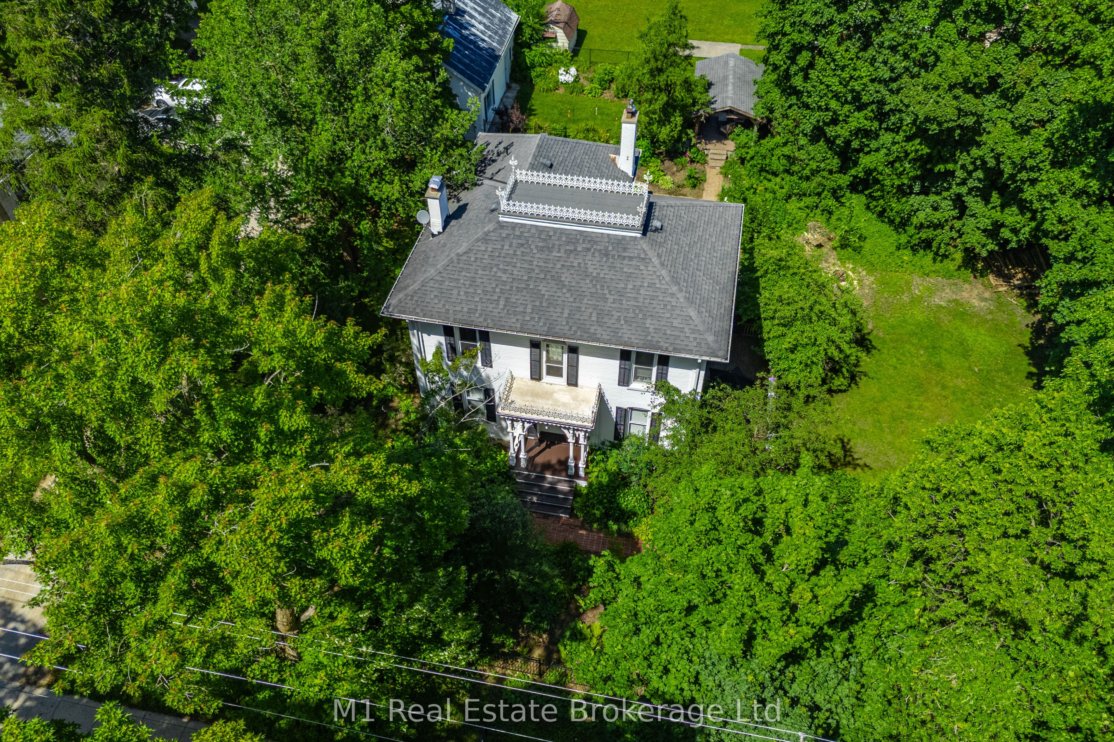 119 John St W Property Photo 1