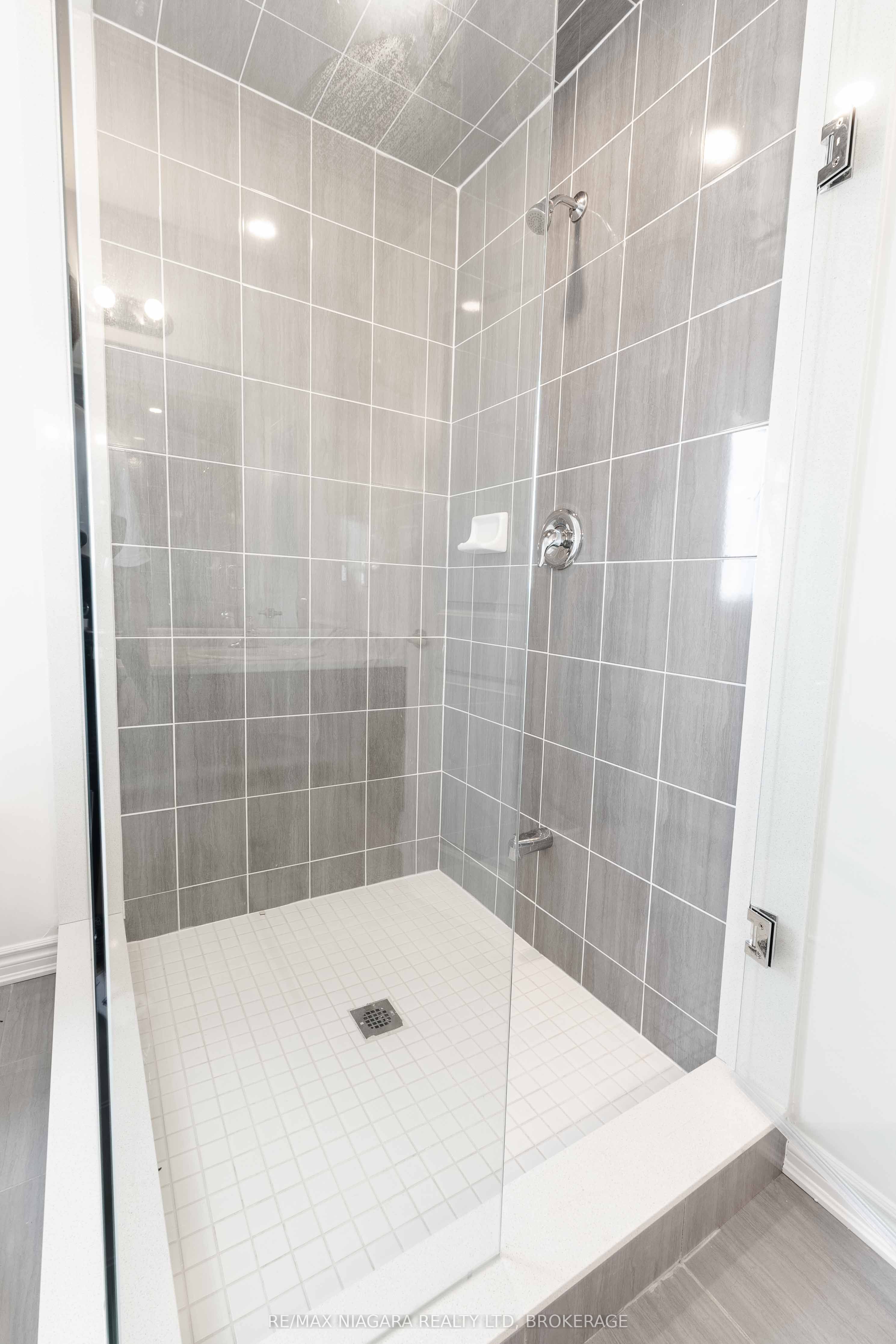 25 Oriole Crescent Property Photo 17
