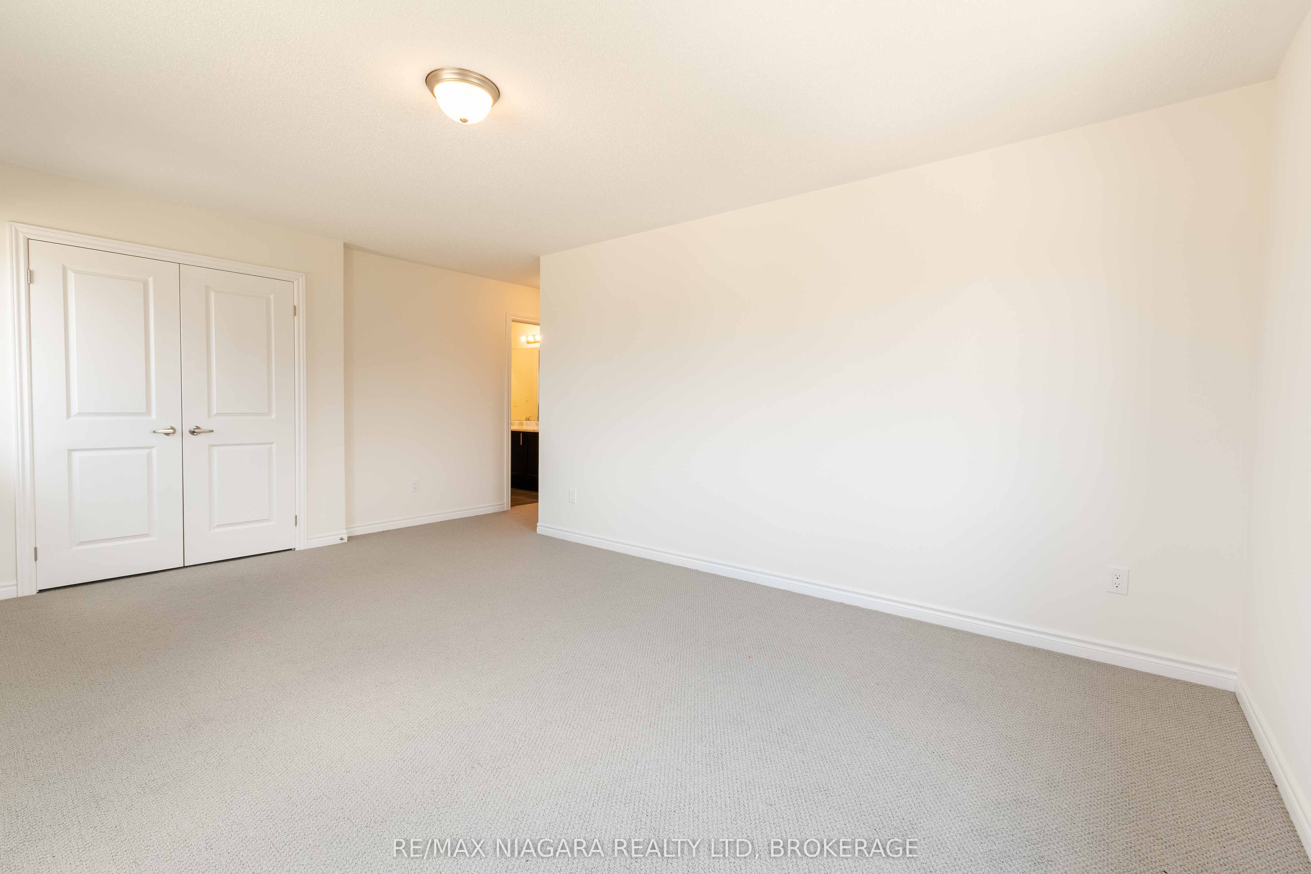 25 Oriole Crescent Property Photo 28