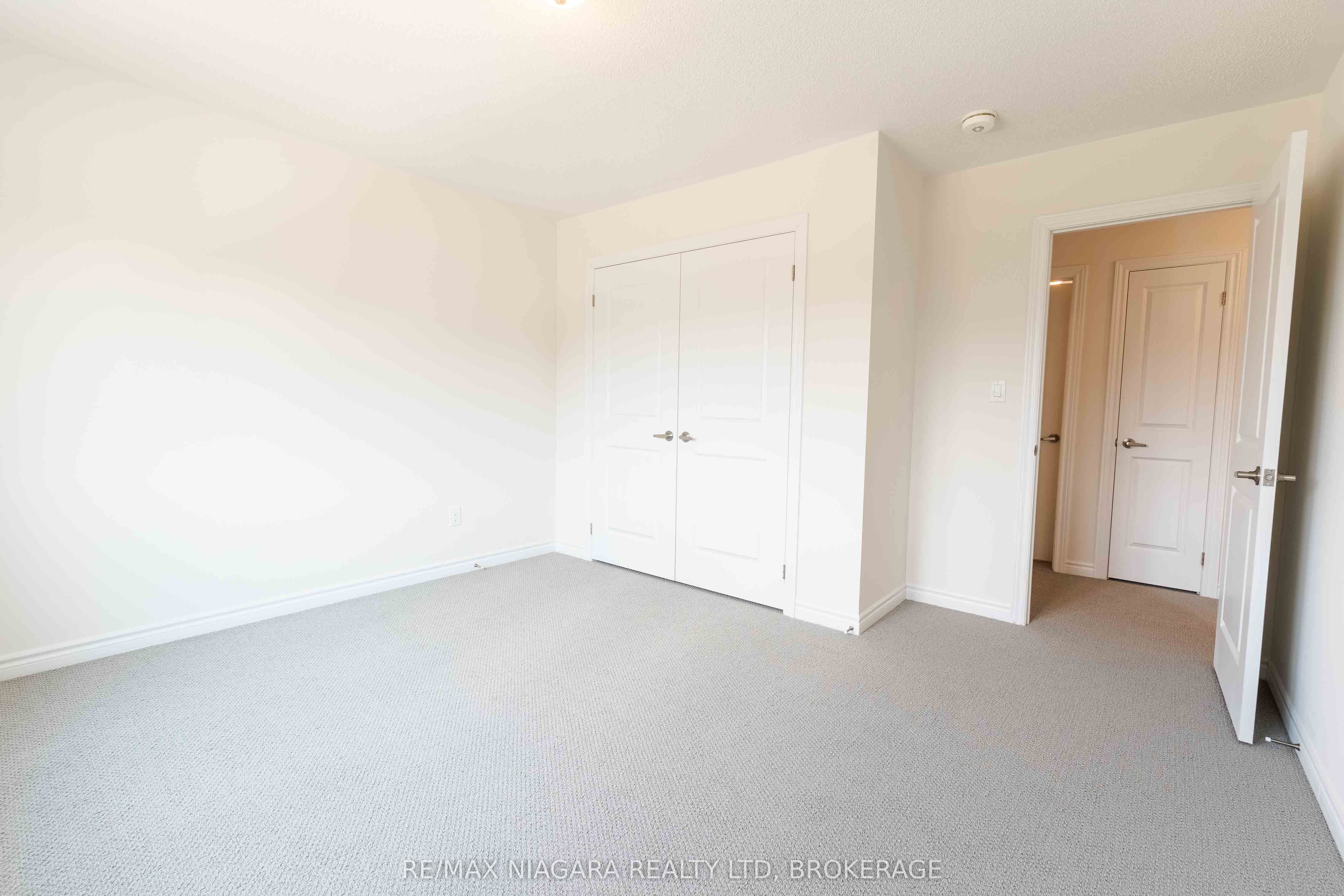 25 Oriole Crescent Property Photo 32