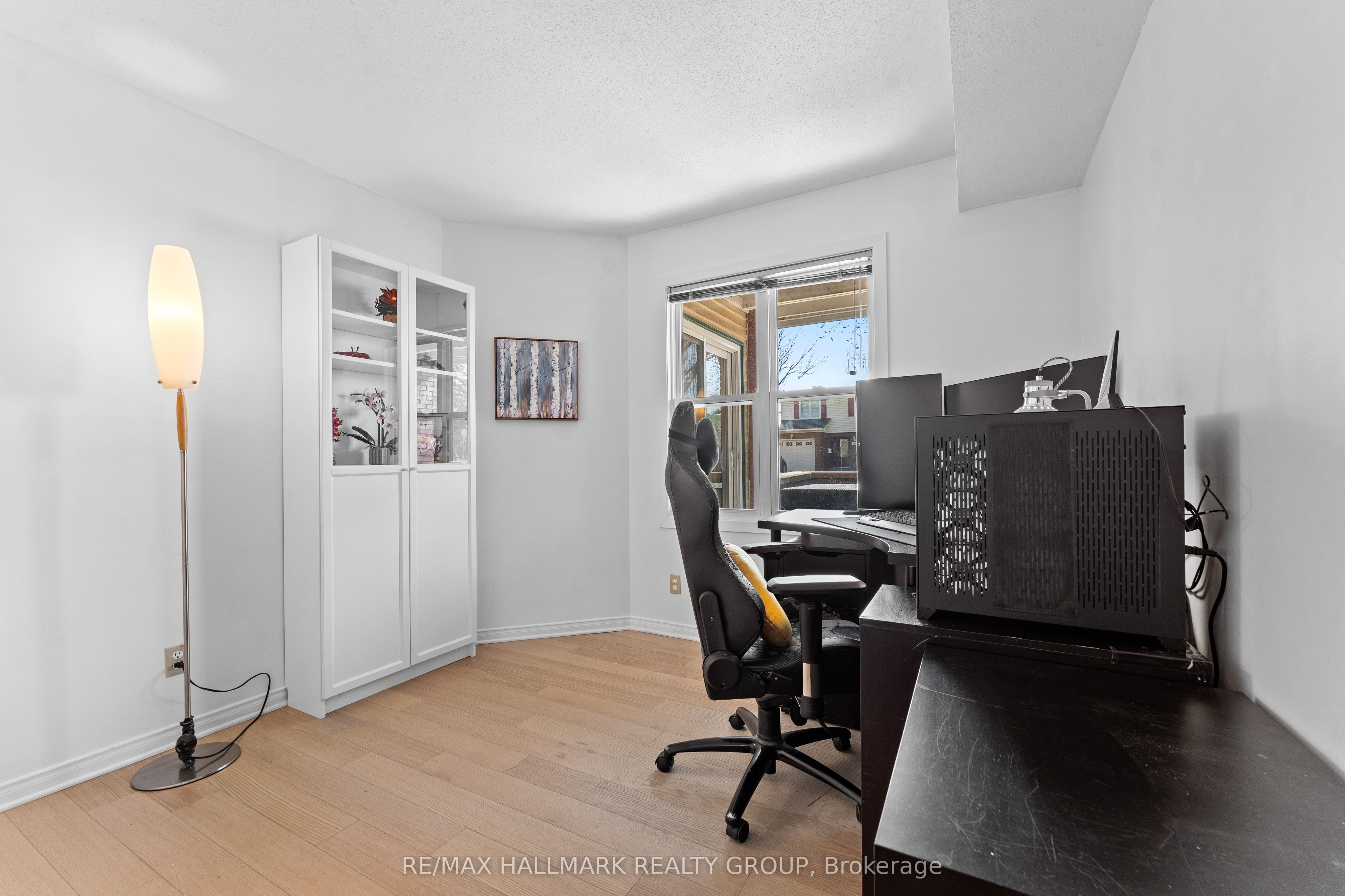 1099 Cadboro Road 104 Property Photo 17
