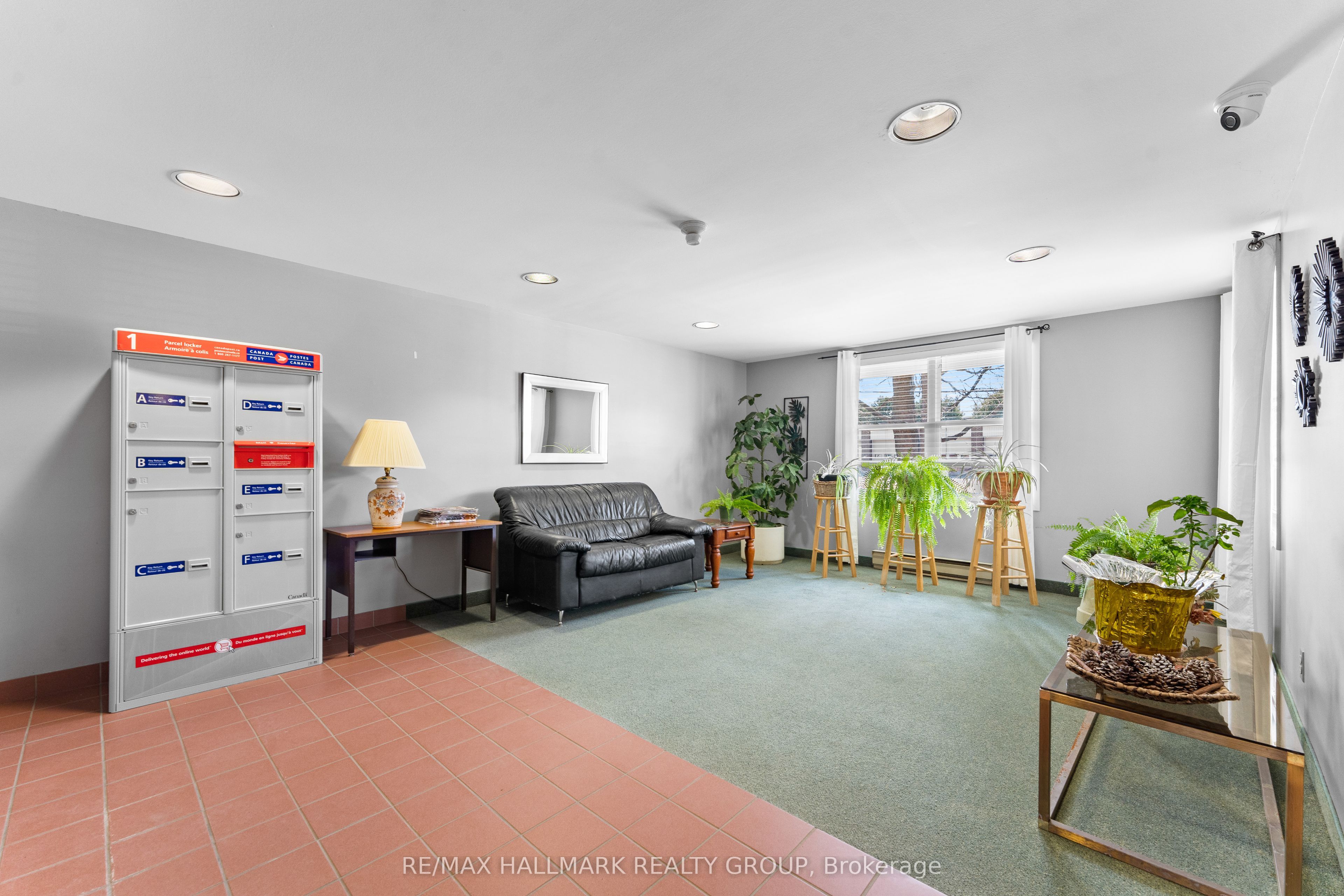 1099 Cadboro Road 104 Property Photo 20